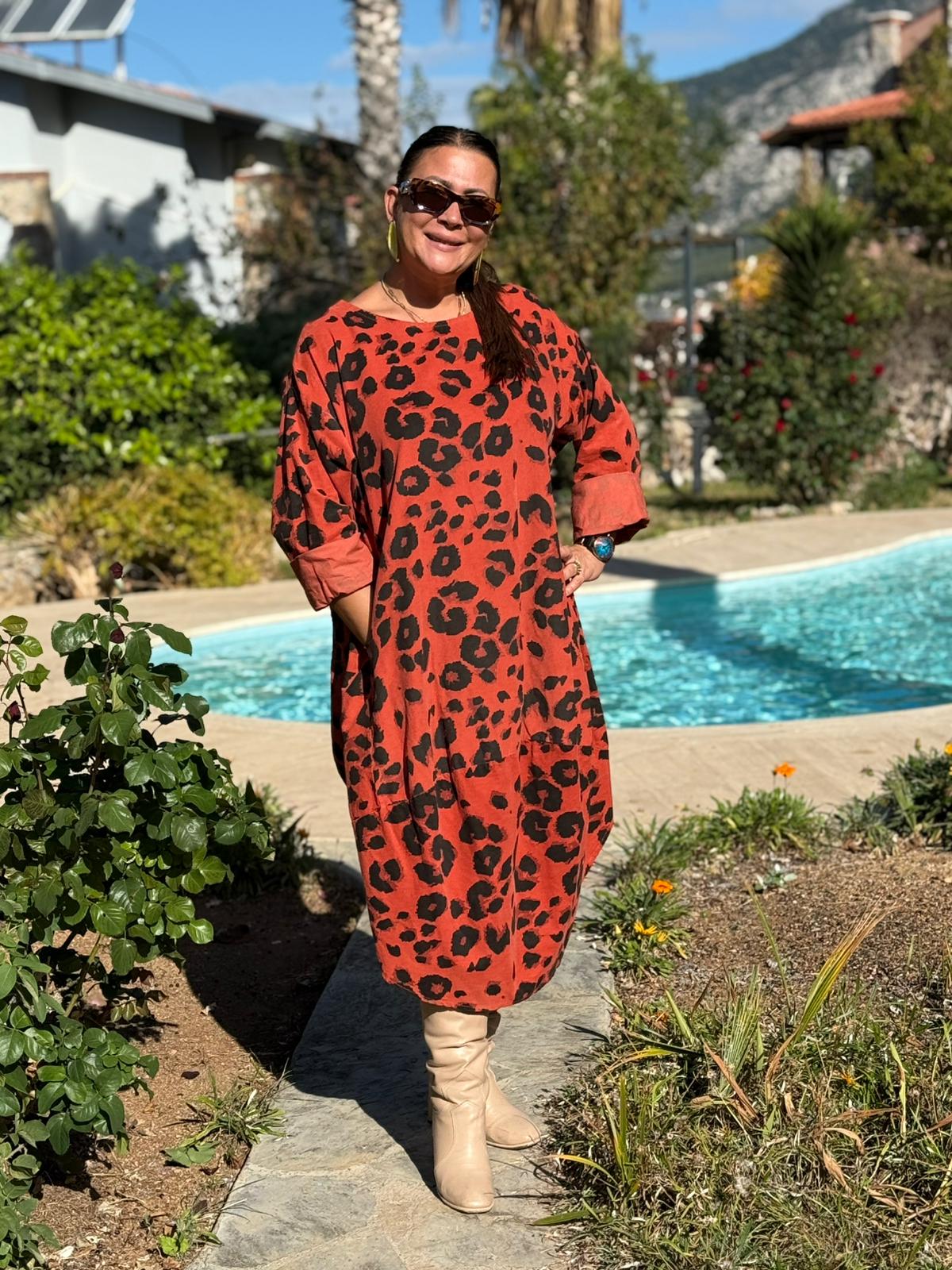 YG12231 Leopar Desenli İtalyan Kadife Elbise Kiremit