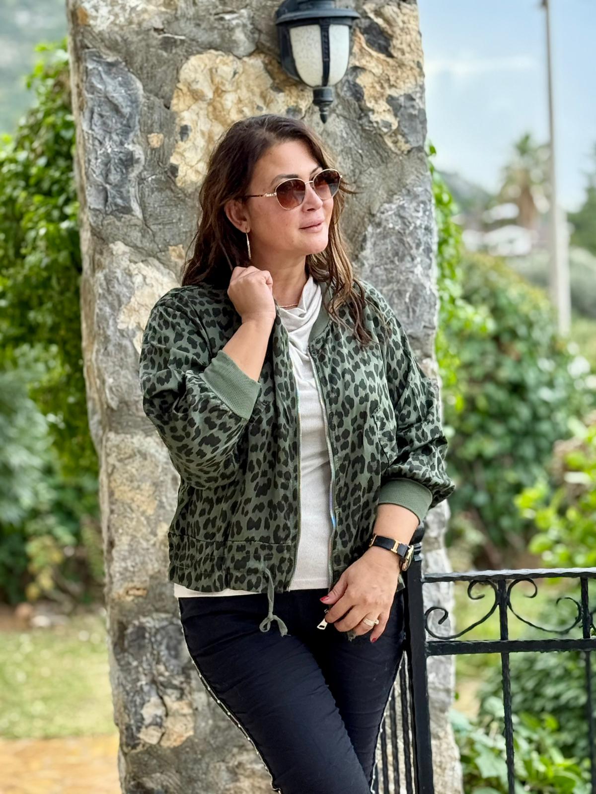 YG837903 İtalyan Leoparlı Saten İpek Ceket Haki