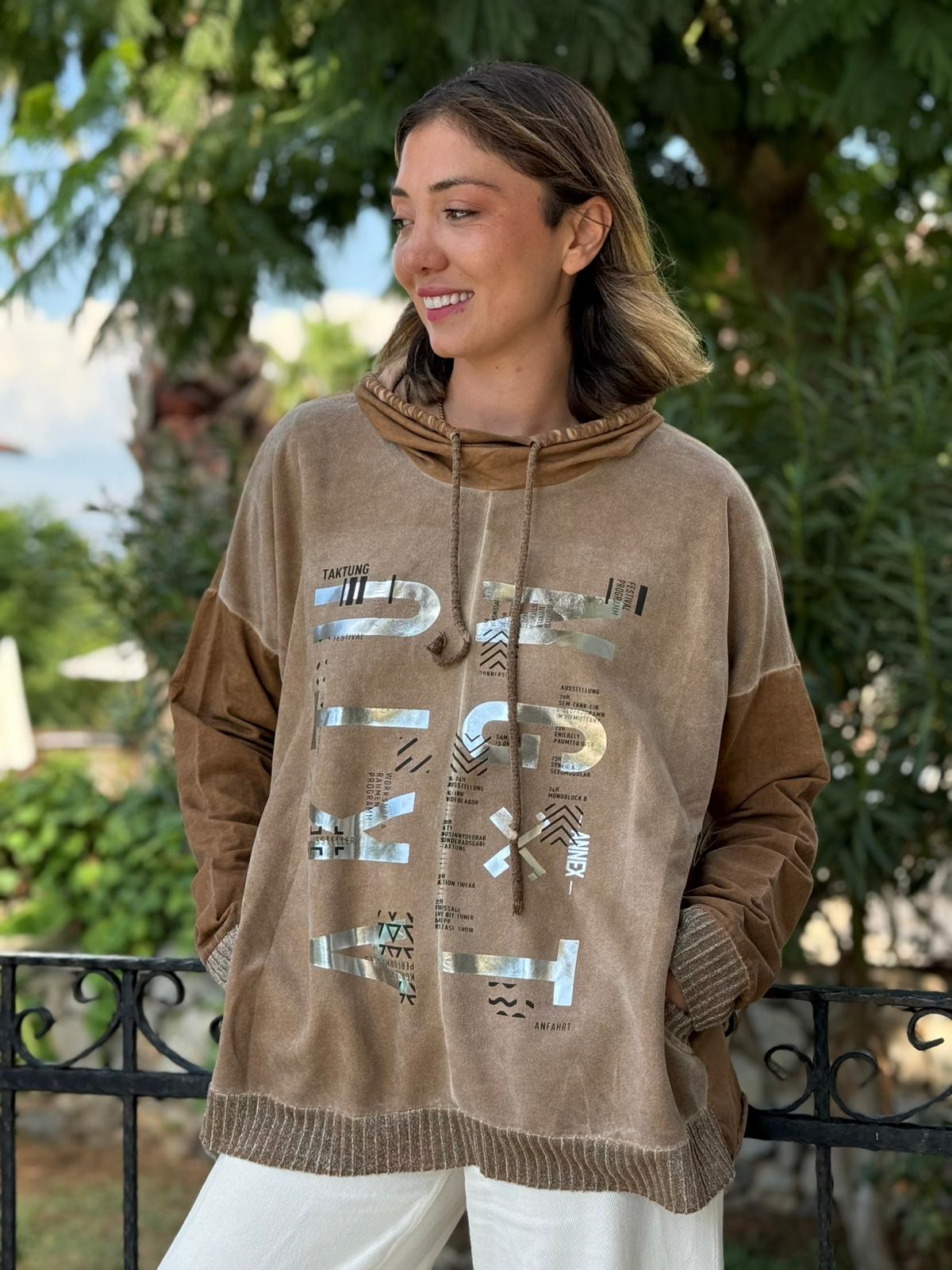NC53050D İtalyan Yazı Baskılı Cepli Kapüşonlu Coton Sweatshirt Camel