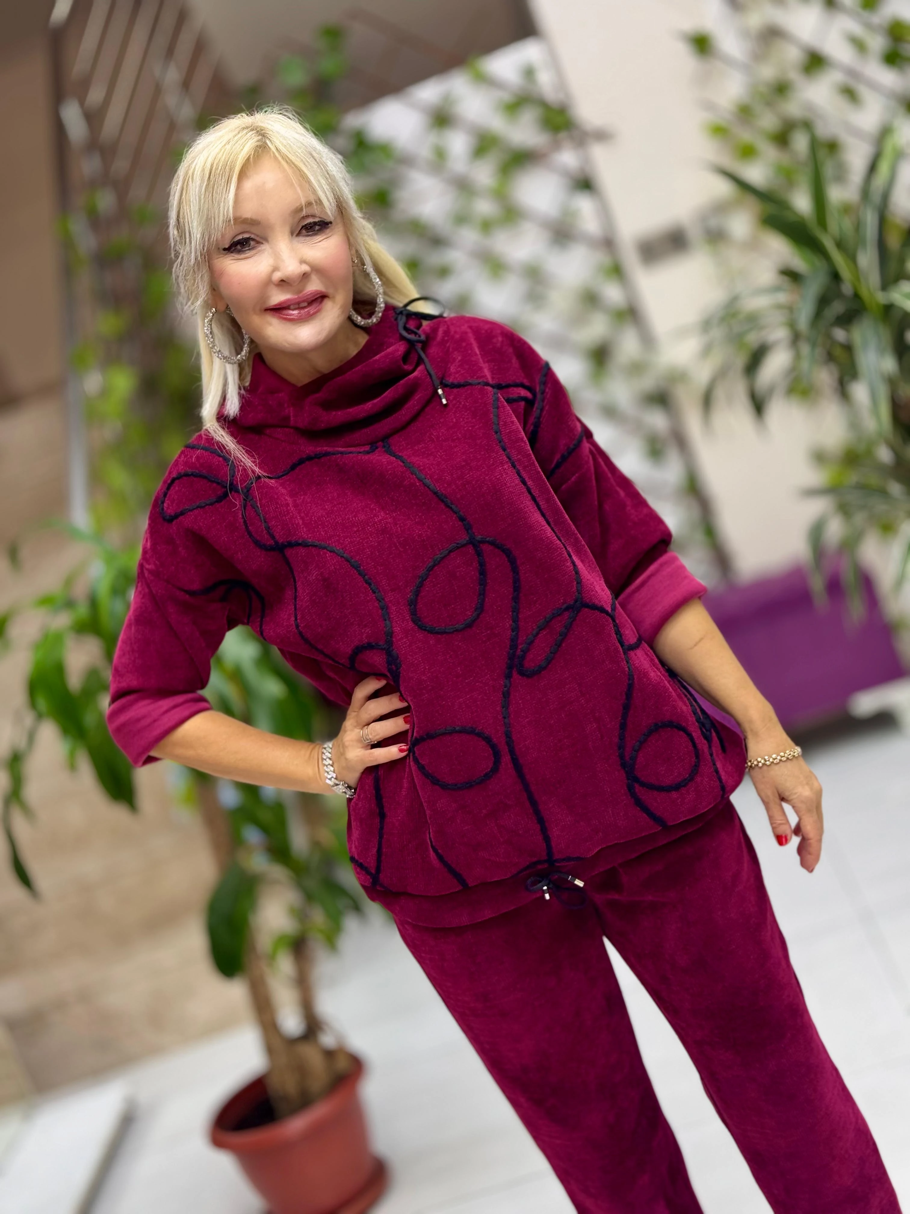 NC15531 İp Desenli Degaje Yaka İtalyan Kadife Takım Bordo