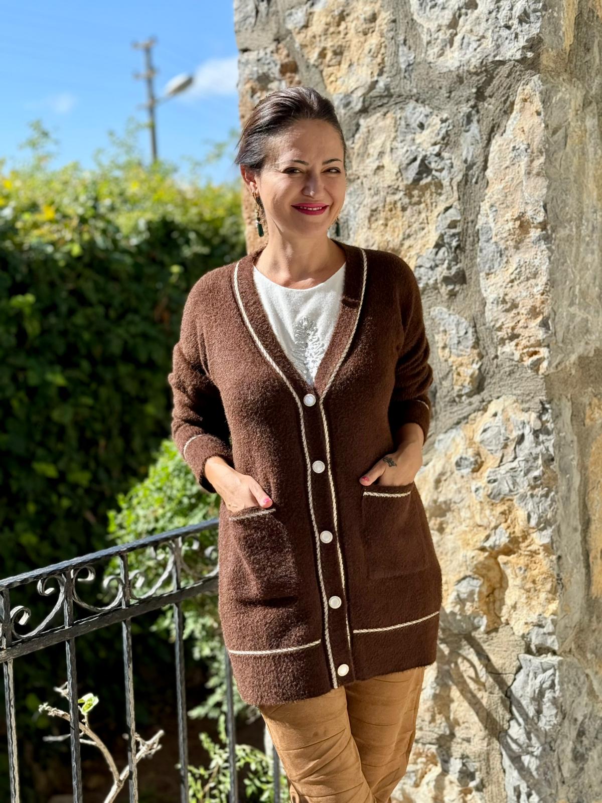 NC1067 Düğmeli İşlemeli Yün Hırka Kahverengi