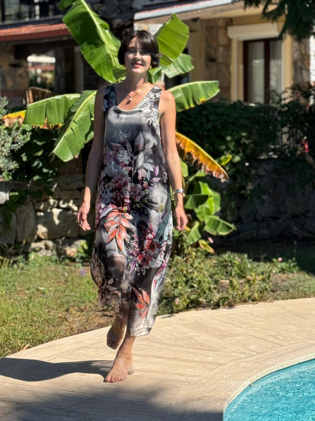 YG20641 İtalyan Çiçekli Askılı İpek Elbise Siyah