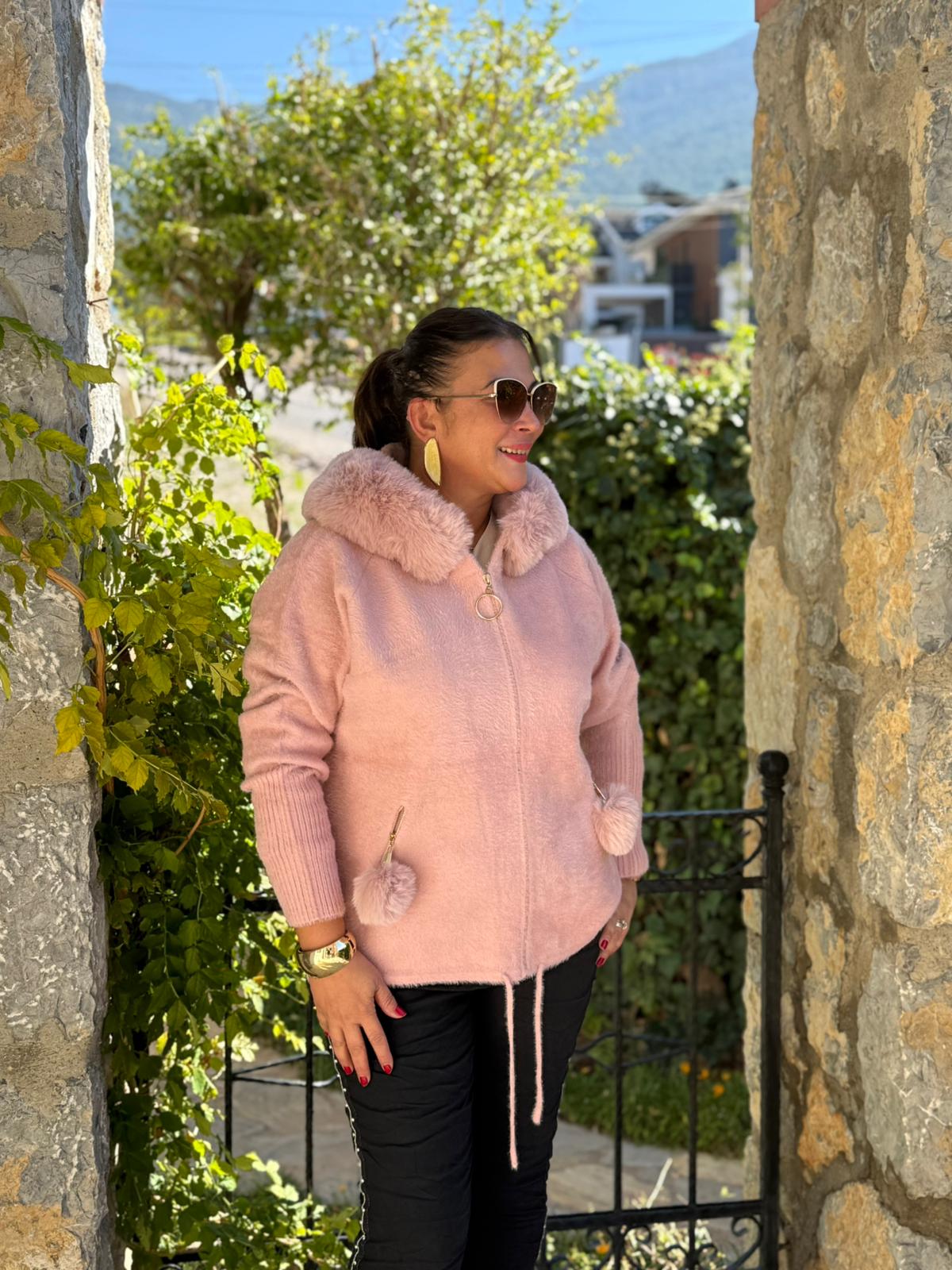 N33035 Abrigo Angora Con Capucha Y Bolsillos Crema