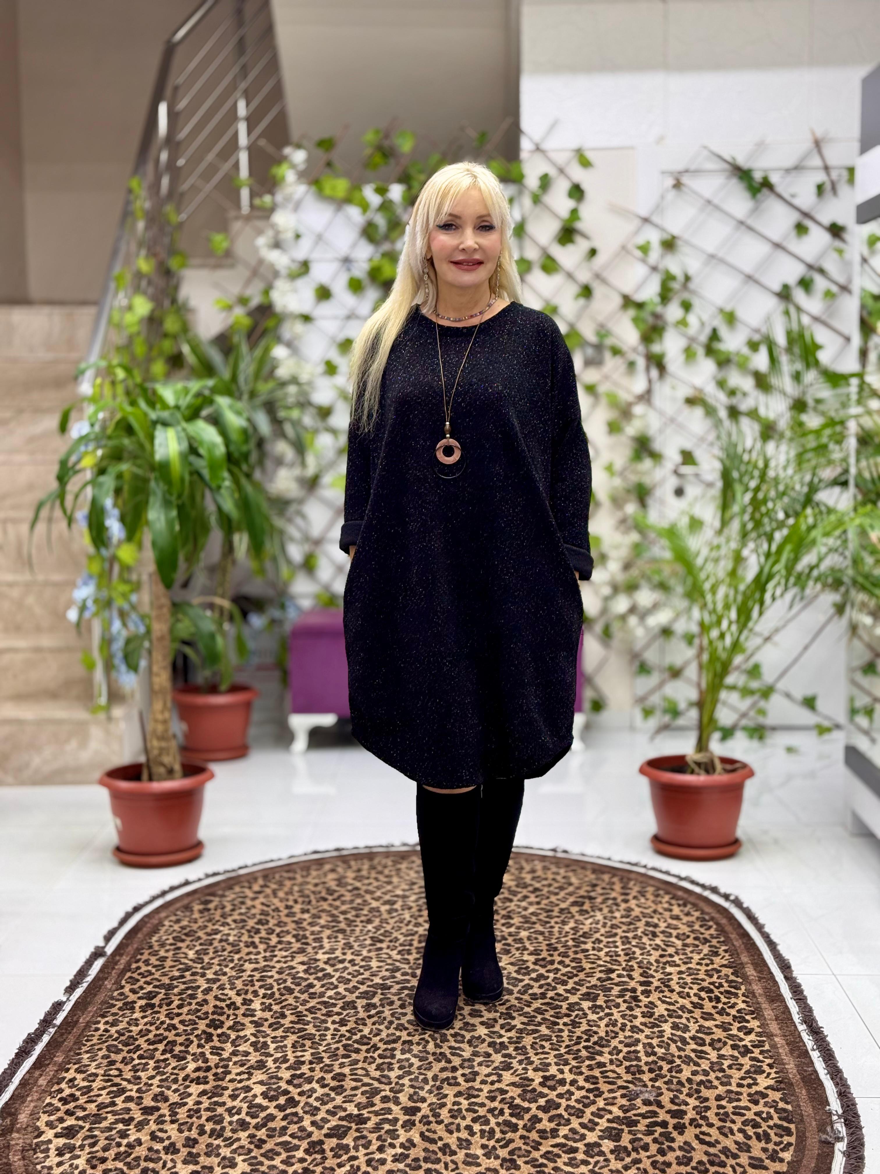 NC25158 Simit Yaka Kolyeli Simli İtalyan Kadife Elbise Siyah