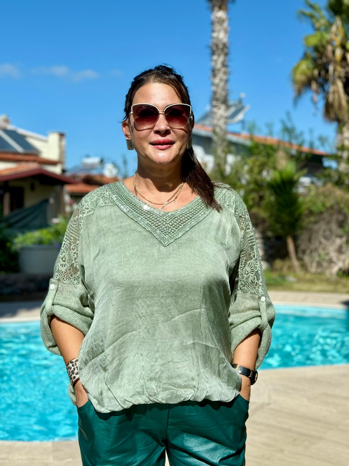 NC1889 Sırt ve Omuz Dantelli İpek Triko İtalyan Bluz Yeşil