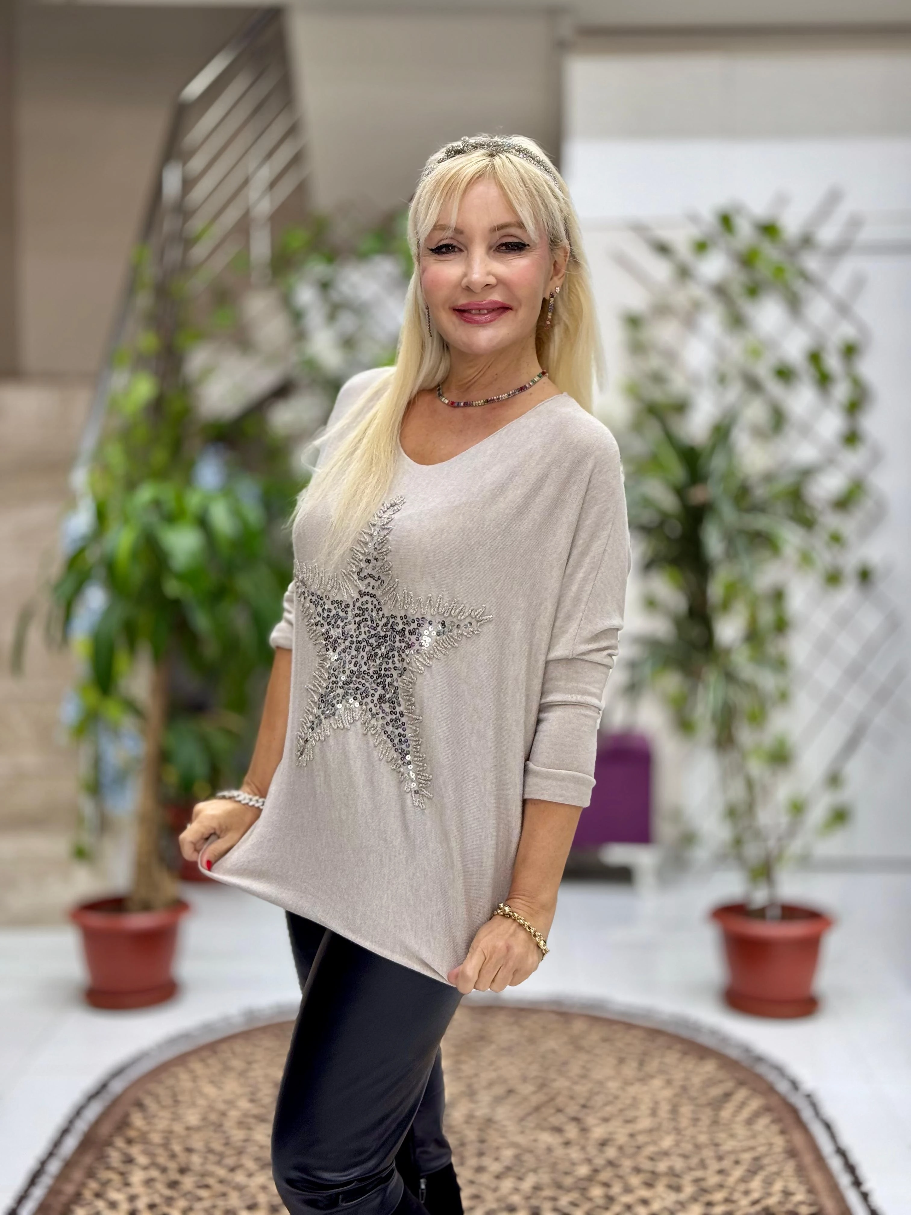 NC1778 İtalyan Yıldız desen Pulpayetli Bluz Bej