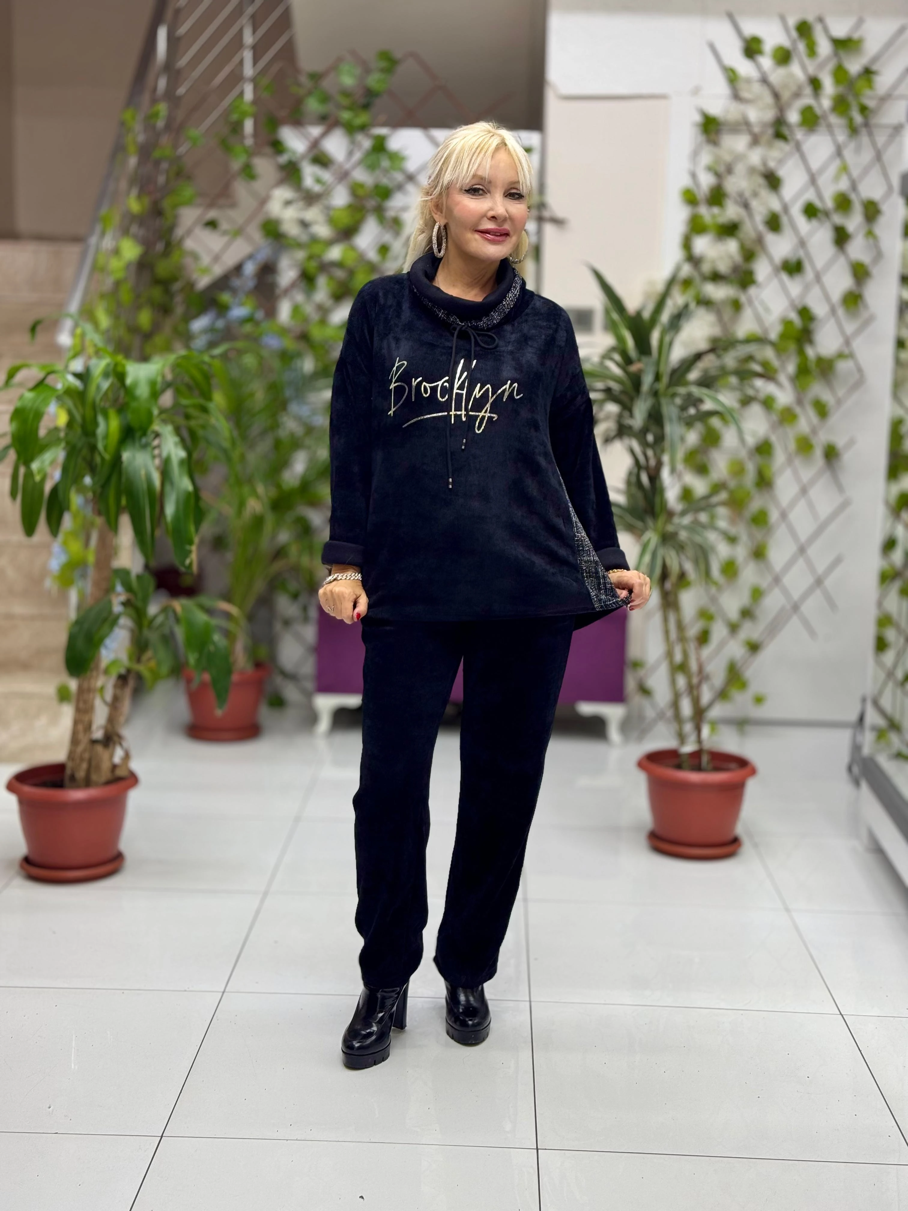 NC15495 Brooklyn Yazılı Degaje Yaka İtalyan Kadife Takım Siyah