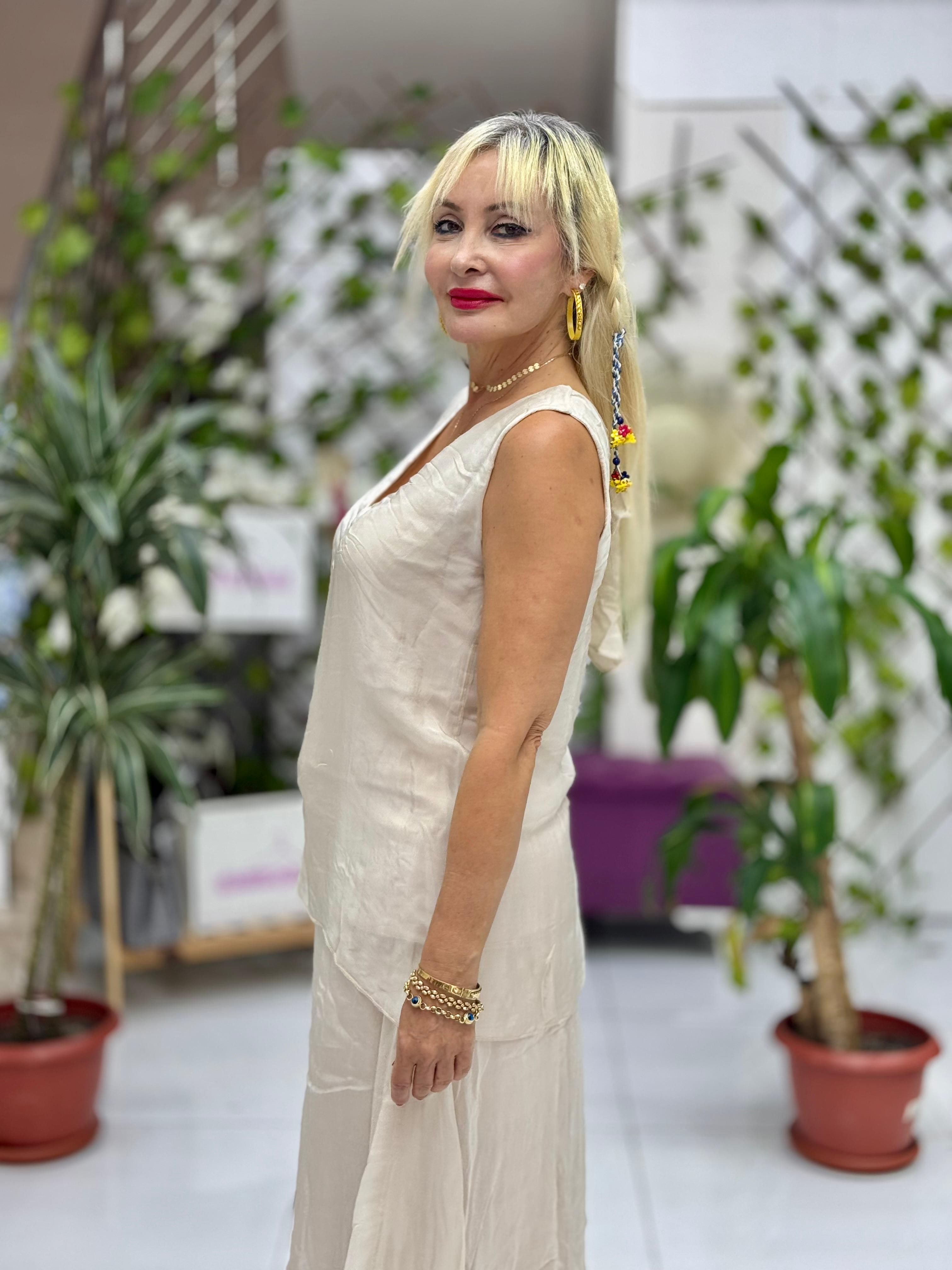 LS79772 İtalyan Kolsuz Sırt Bağlamalı İpek Bluz Krem