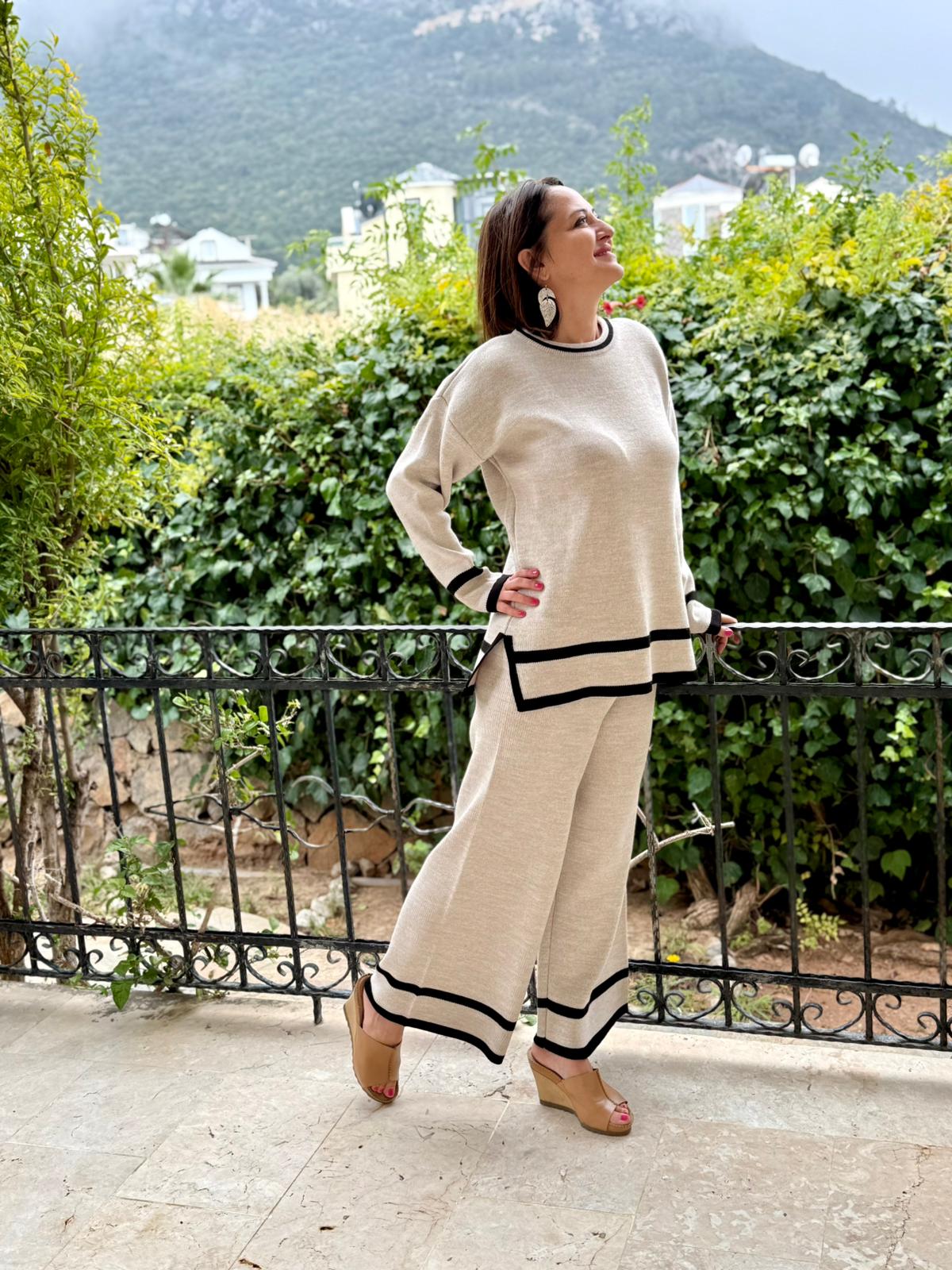 MT3091 Bisiklet Yaka Rahat Kalıp Bluz Pantolon Triko Takım Krem