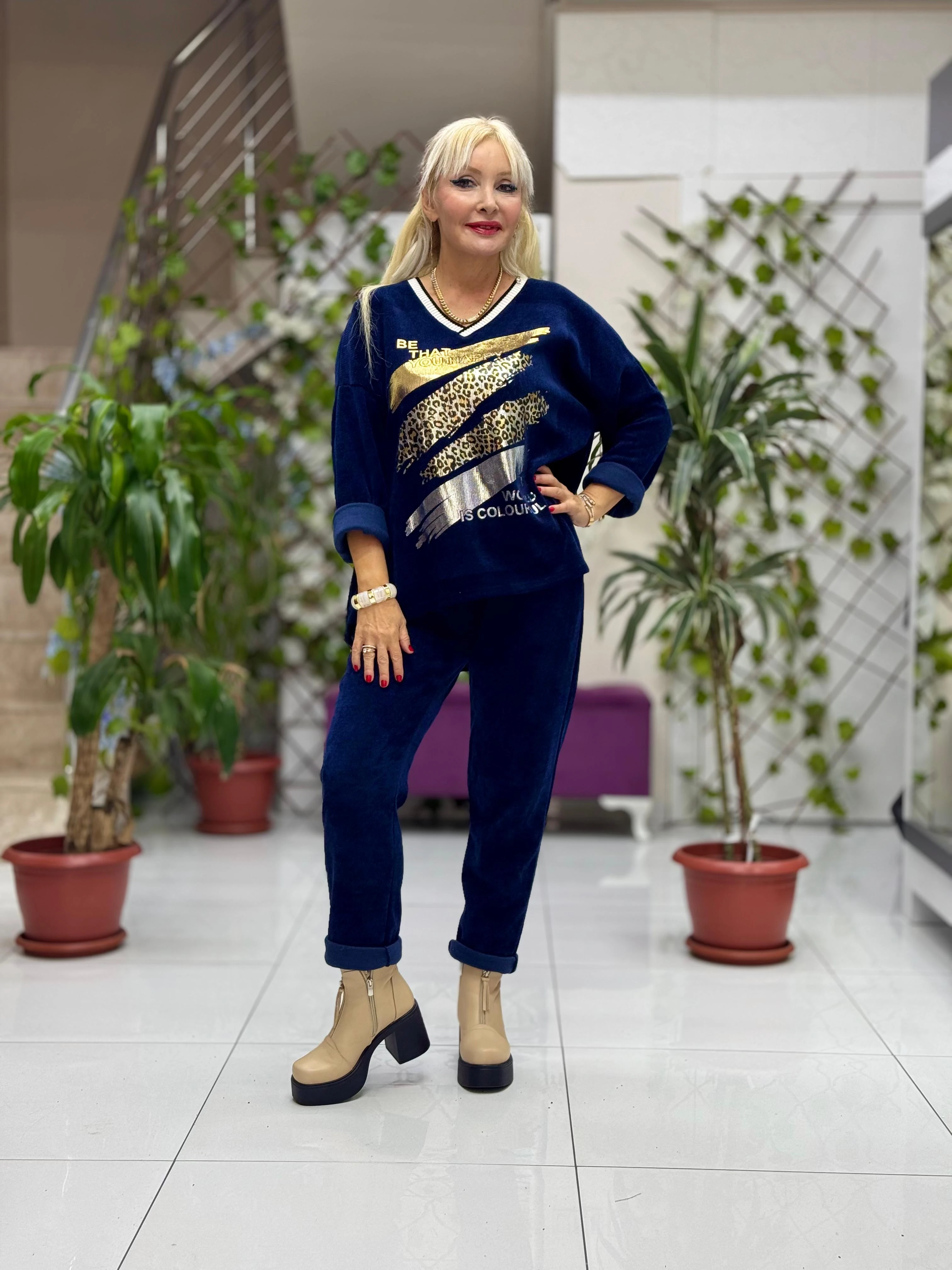 NC24155 Leopar Baskılı İtalyan Kadife Takım Lacivert