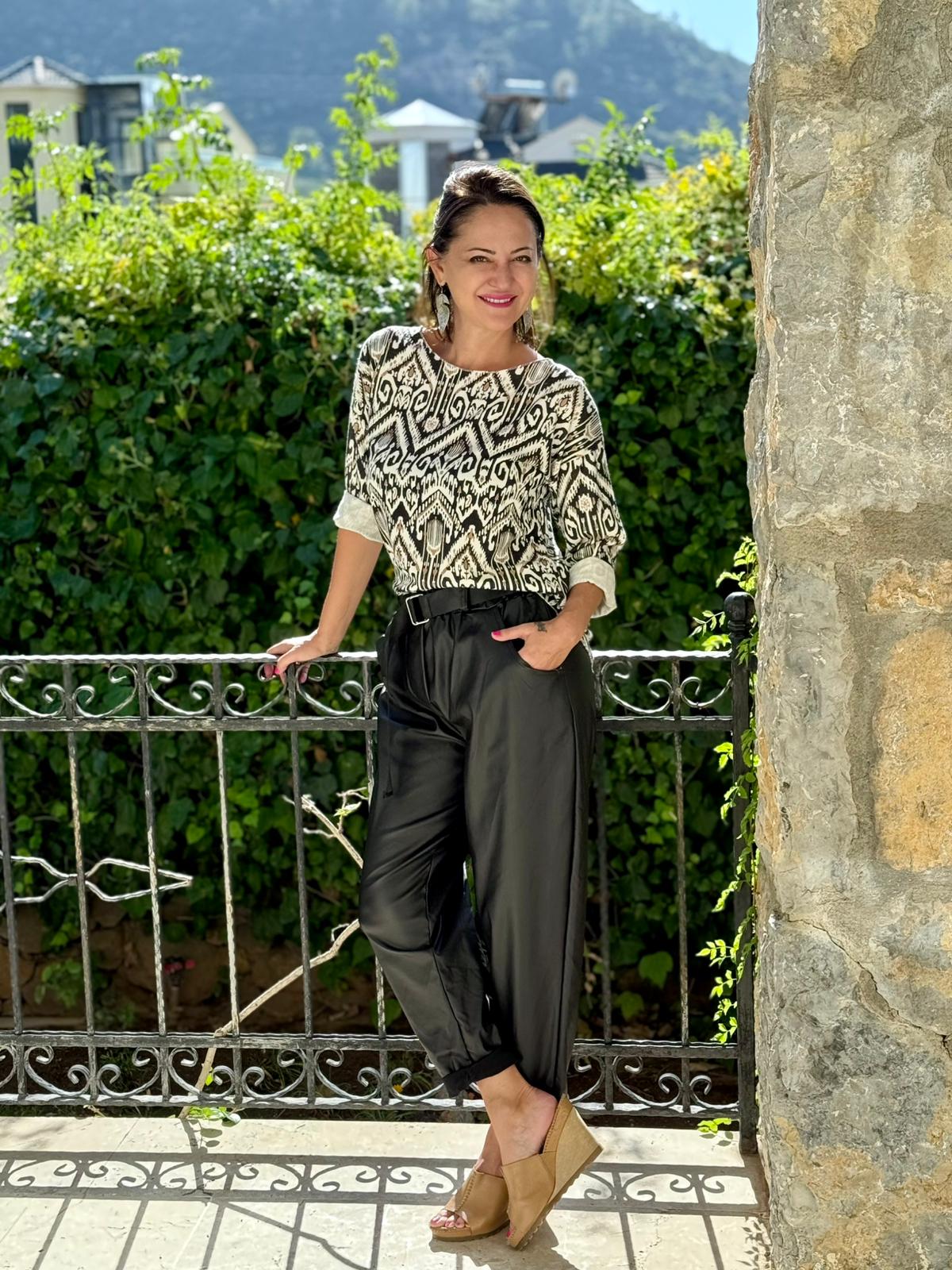 YG6263 Kayık Yaka Otantik Desen İtalyan Triko Bluz Kahve