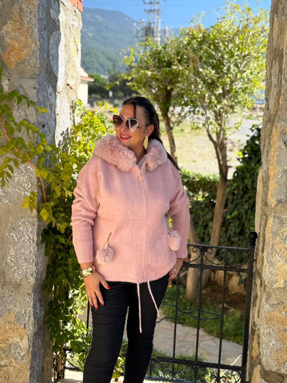 N33035 Abrigo Angora Con Capucha Y Bolsillos Crema