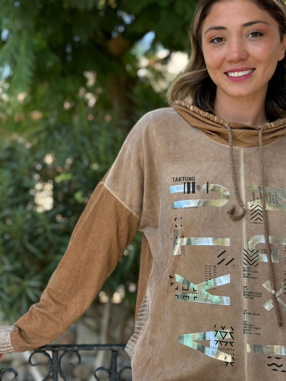 NC53050D İtalyan Yazı Baskılı Cepli Kapüşonlu Coton Sweatshirt Camel
