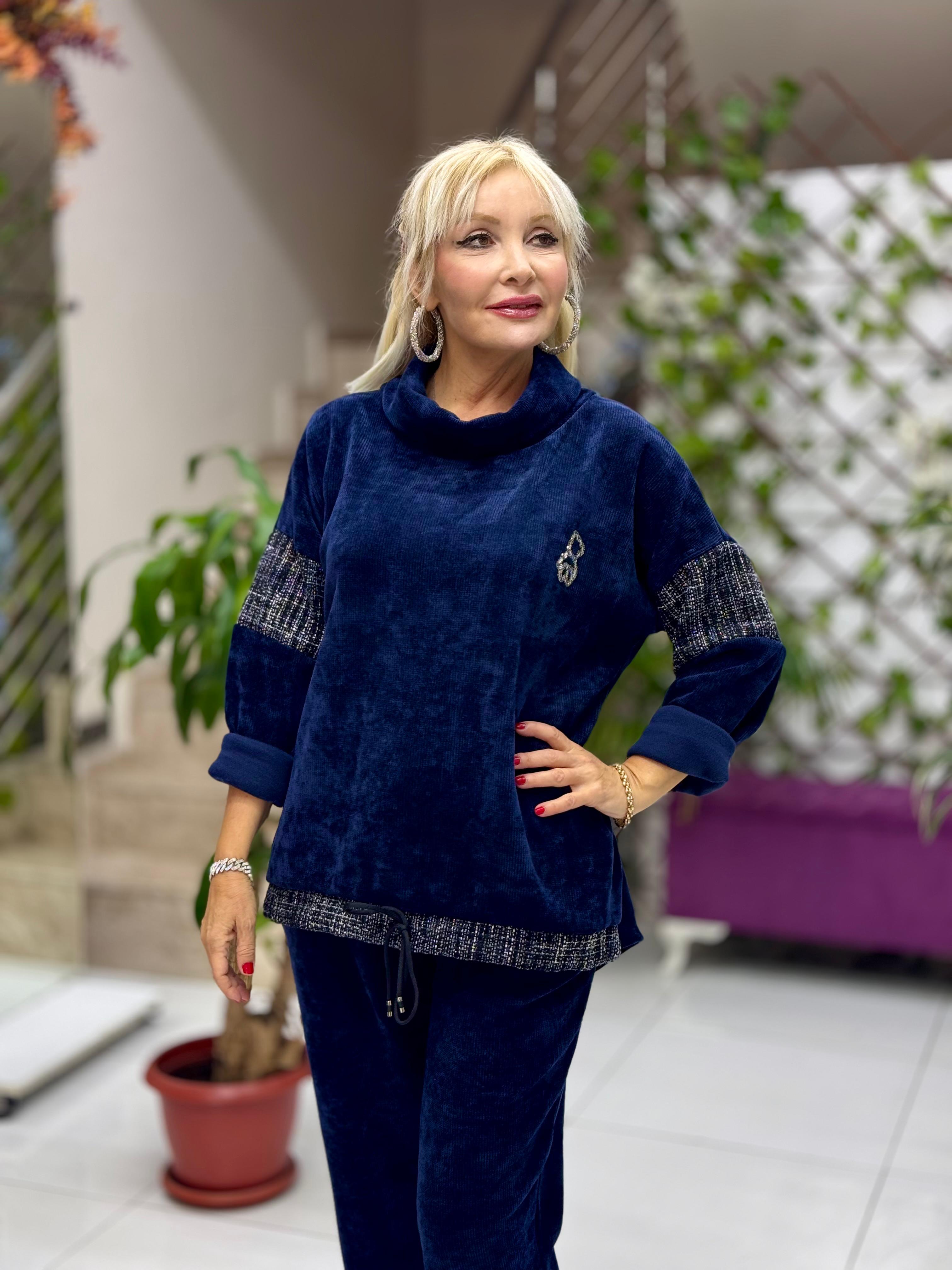 NC15517 Degaje Yaka Ayıcık Taşlı İtalyan Kadife Takım Lacivert