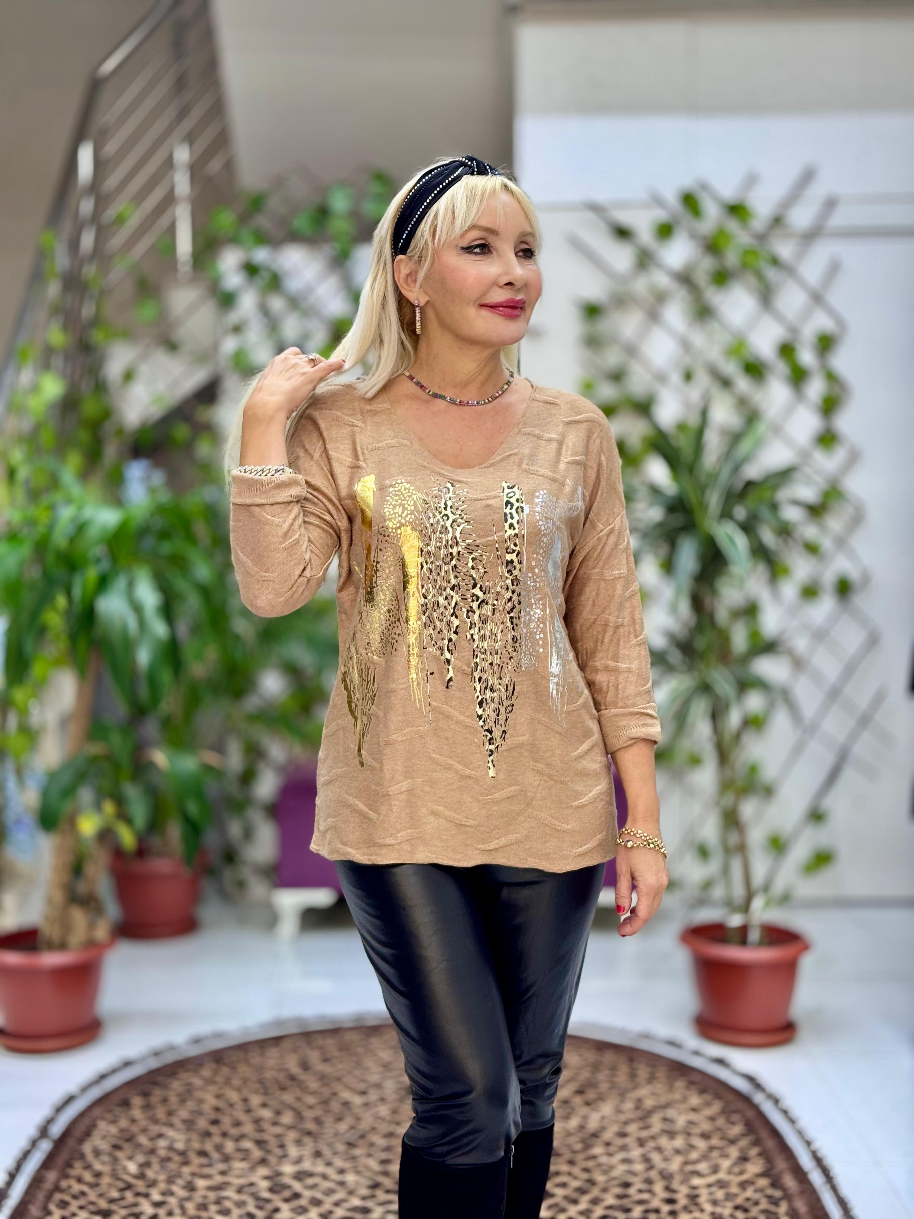 YG11716 Leopar Baskılı Kendinden Desenli İtalyan Triko Bluz Camel