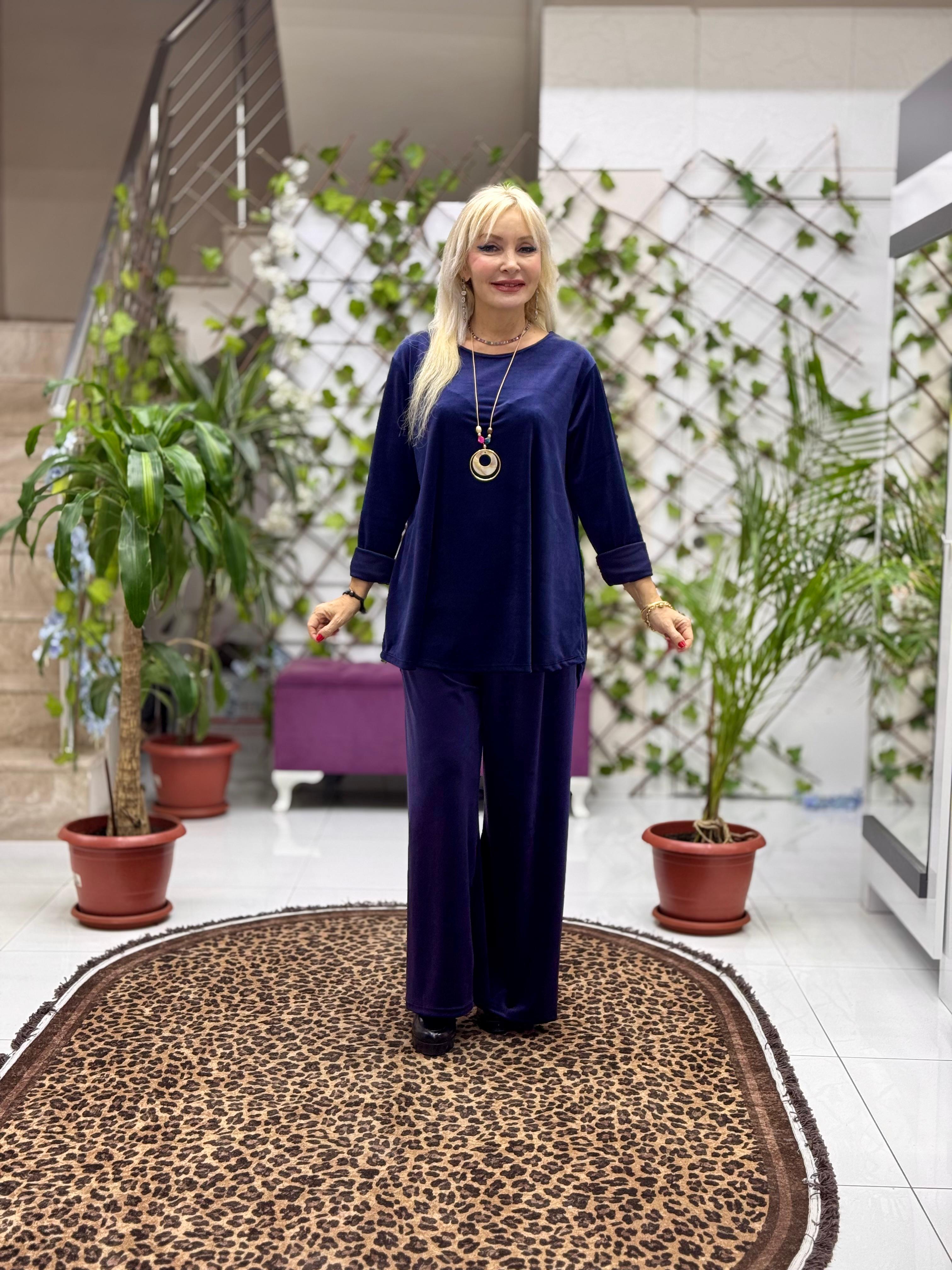 YG2404 Kolyeli Basic Fitilsiz İtalyan Kadife Takım Lacivert