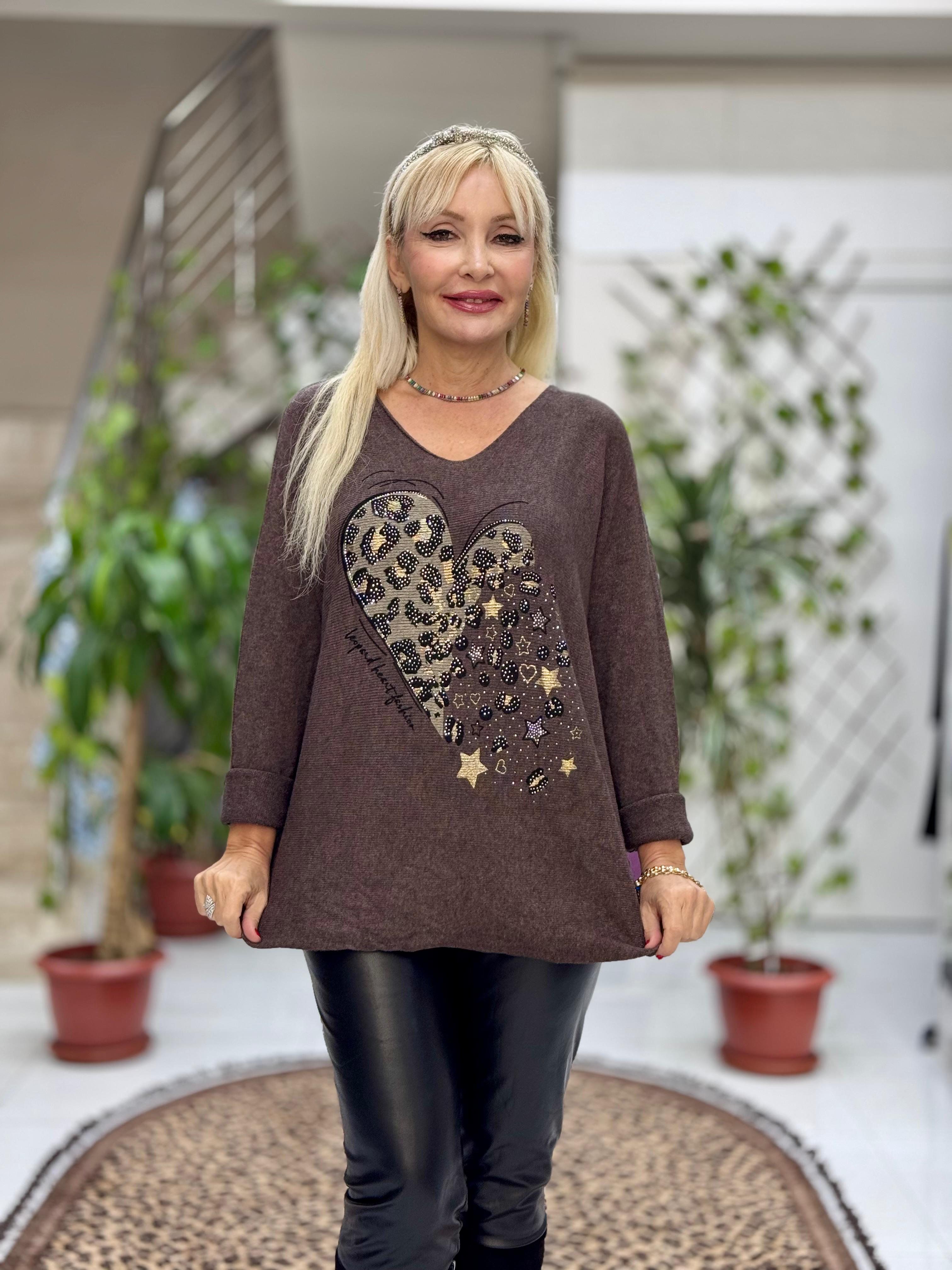 YG8023 Kalp Desenli Taşlı İtalyan Triko Bluz Kahverengi