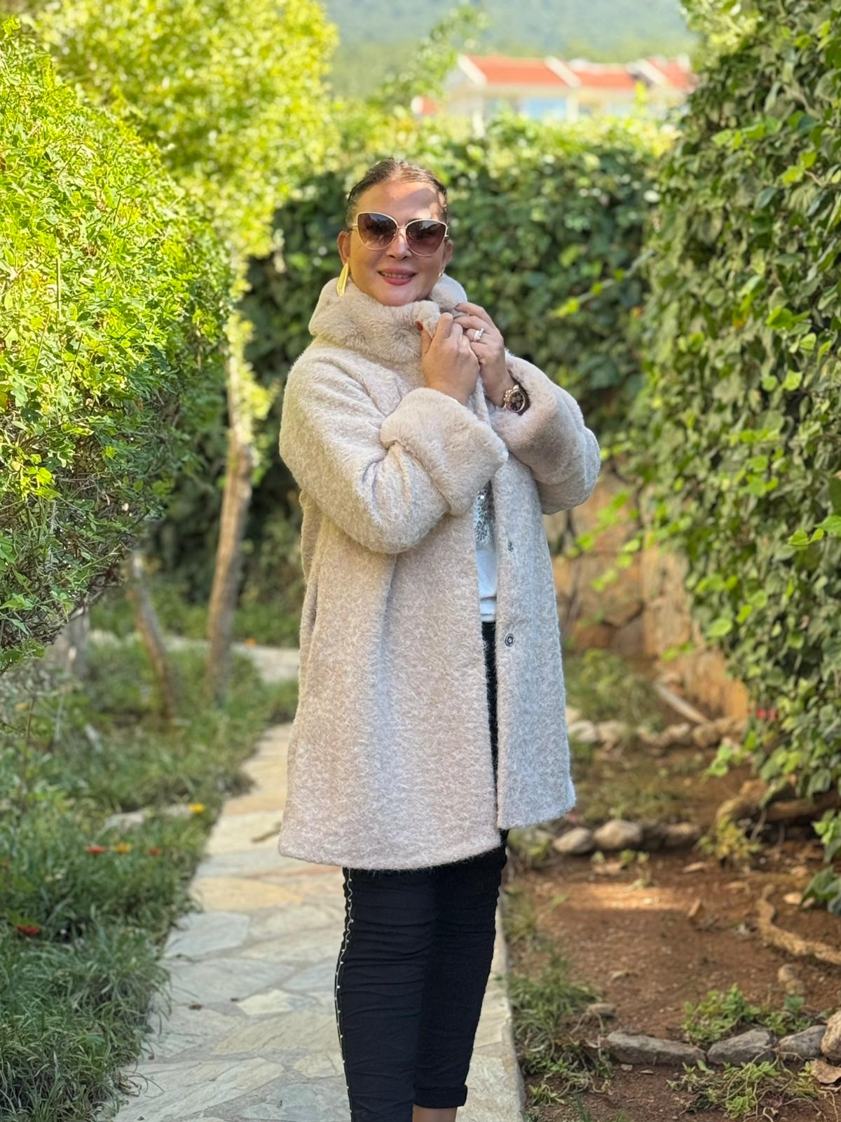 N2238 Abrigo Napa Leopardo Cremallera Negro