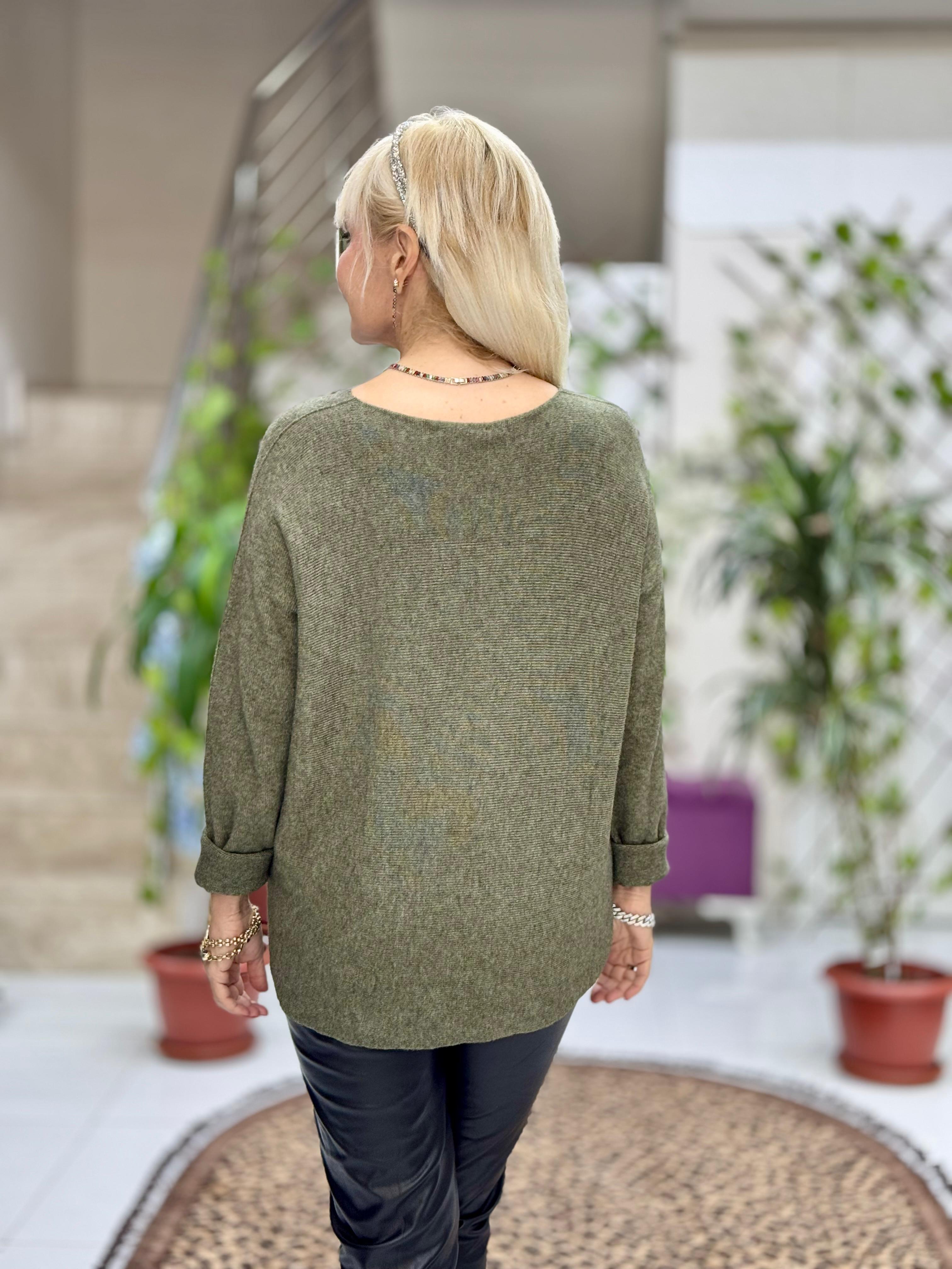 YG8023 Kalp Desenli Taşlı İtalyan Triko Bluz Yeşil