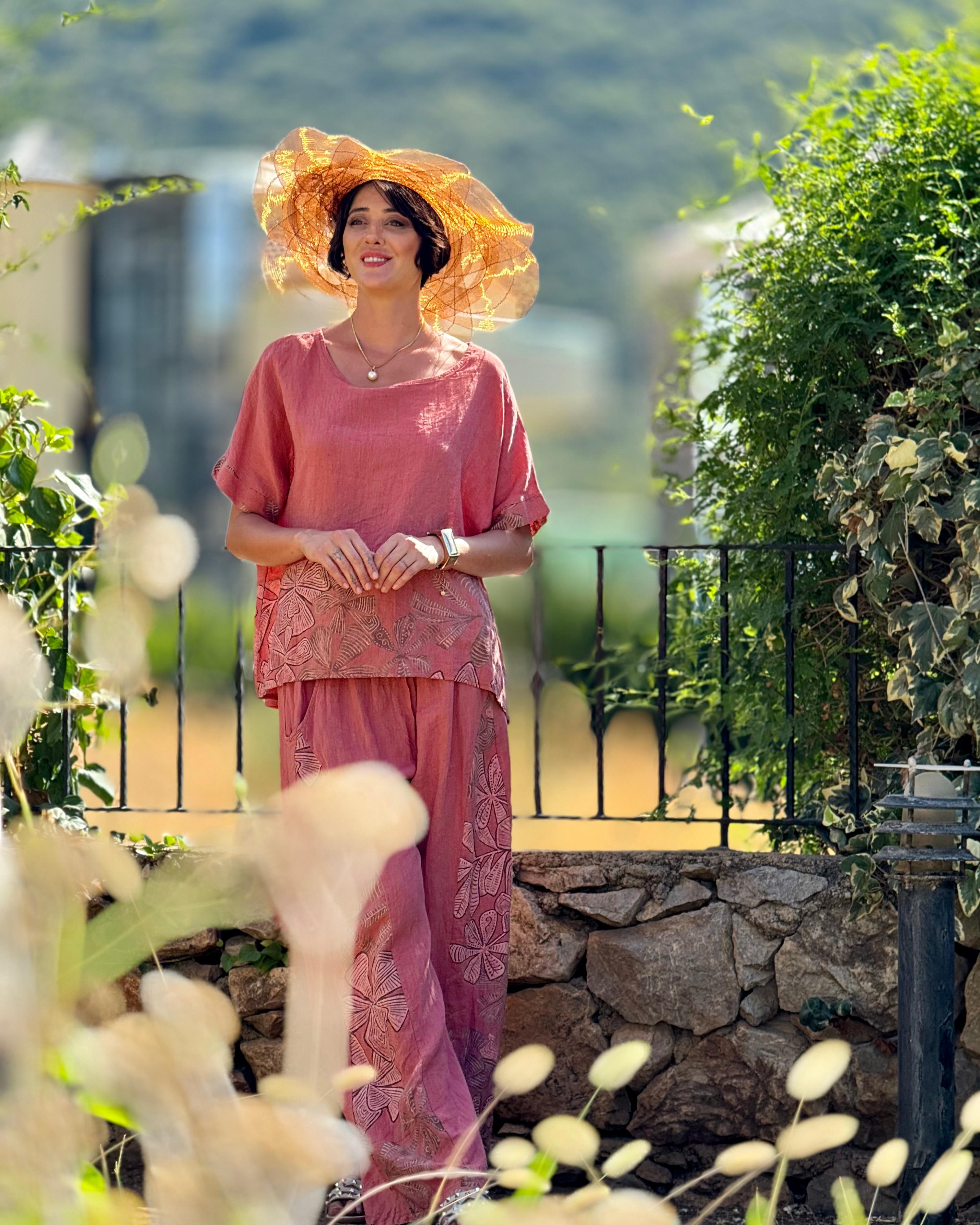 NC61253 İtalyan Çiçek Baskılı Keten Takım Kiremit