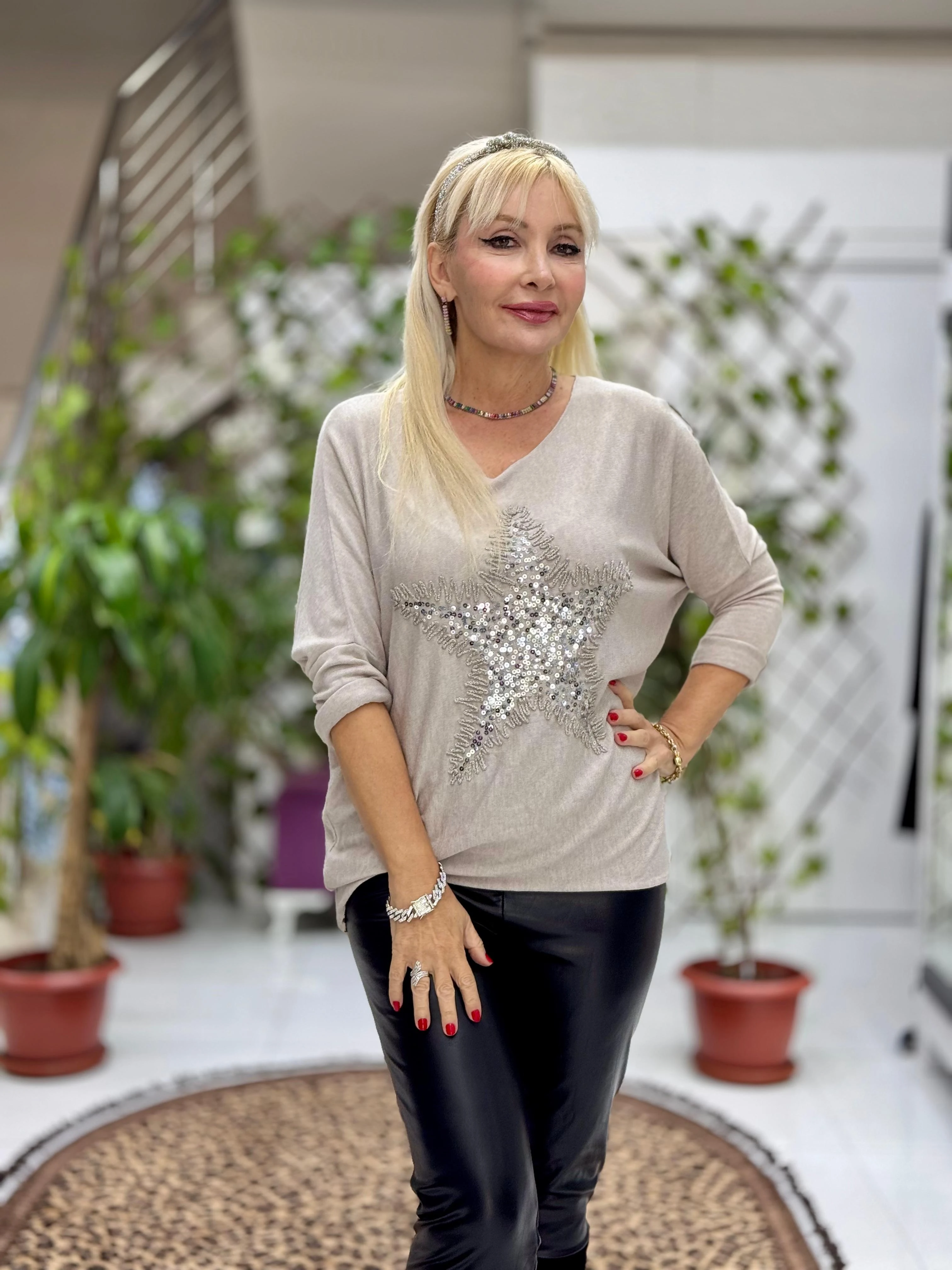 NC1778 İtalyan Yıldız desen Pulpayetli Bluz Bej