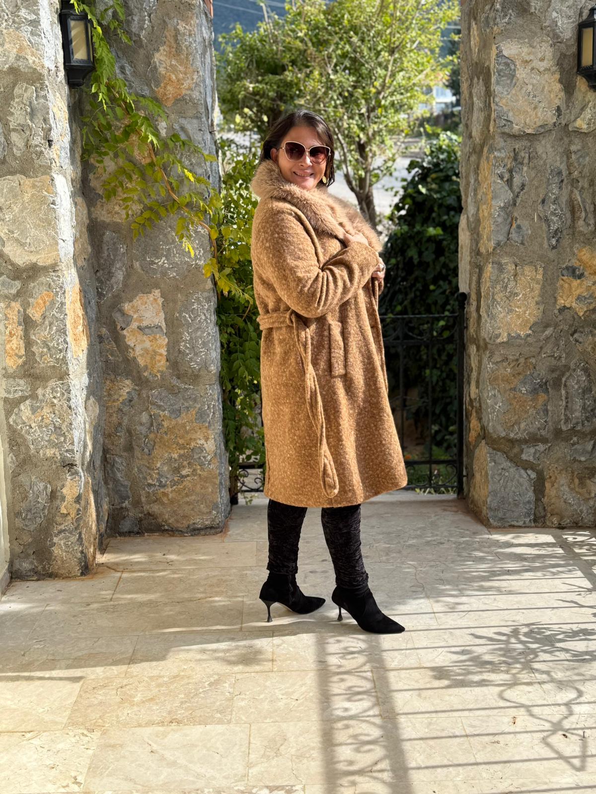 YG9220 Kürklü Bağlamalı İtalyan Keçe Kaban Camel