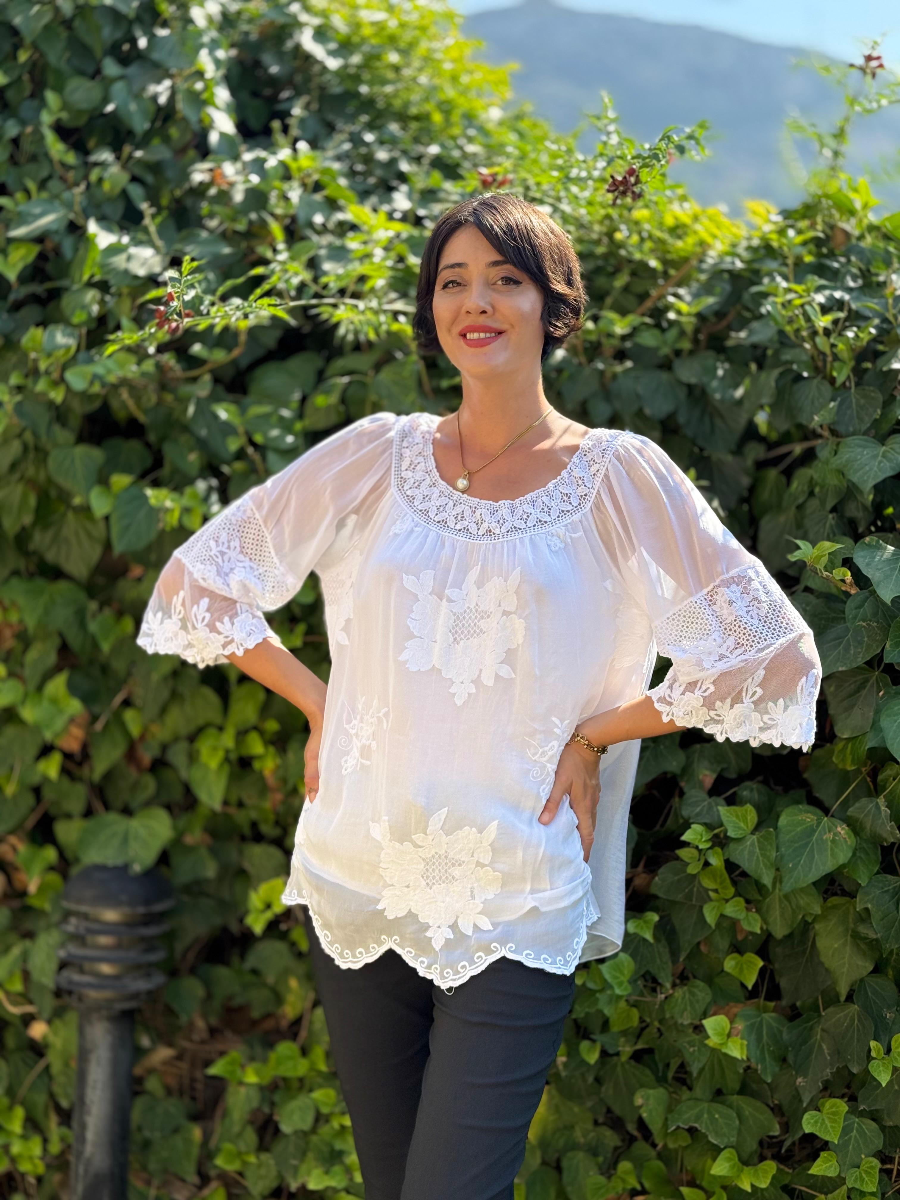 NC9146 Yaka ve Kol Dantelli İtalyan İpek Bluz Beyaz