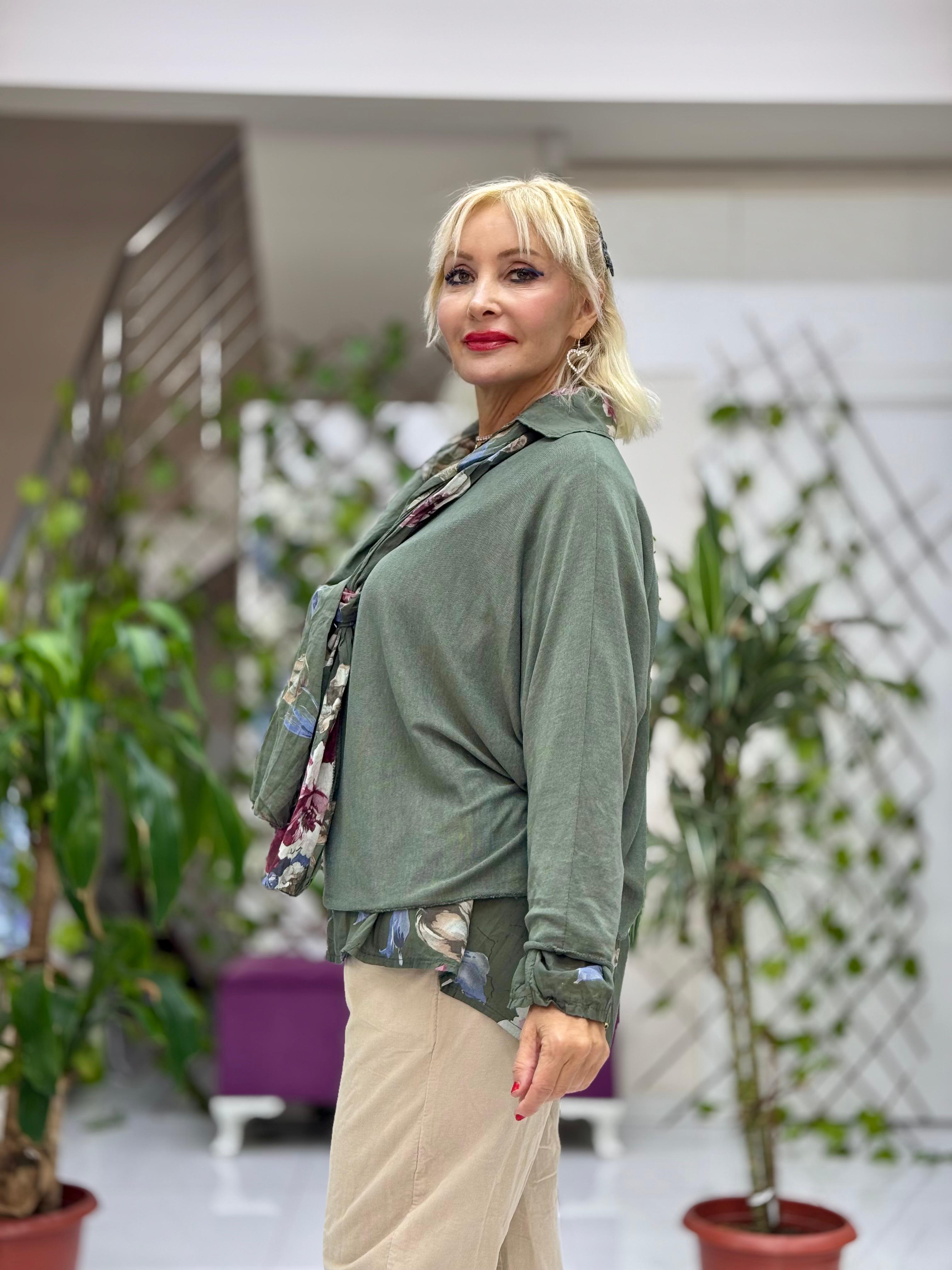 P6811 Prendas de punto con estampado de camuflaje Caqui