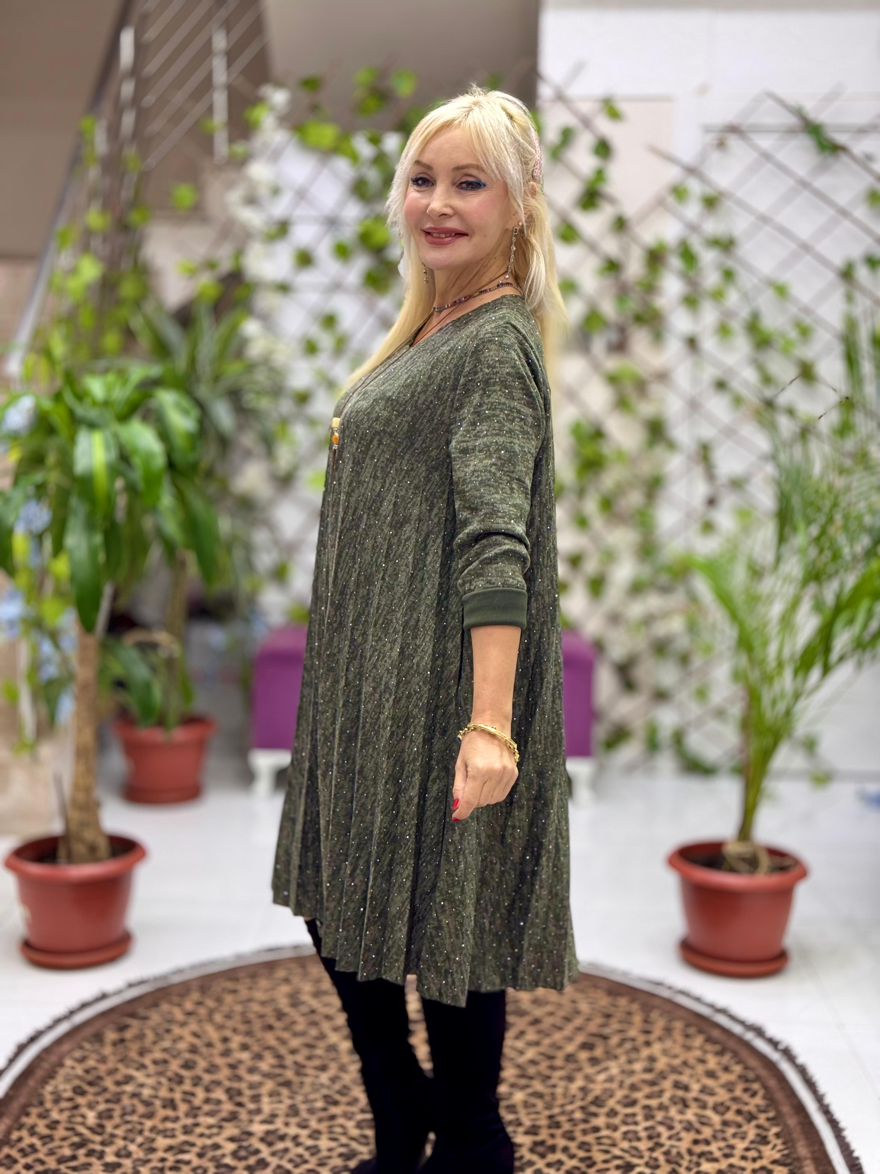 NC21419 Kolyeli Taşlı Pileli İtalyan Triko Elbise Haki