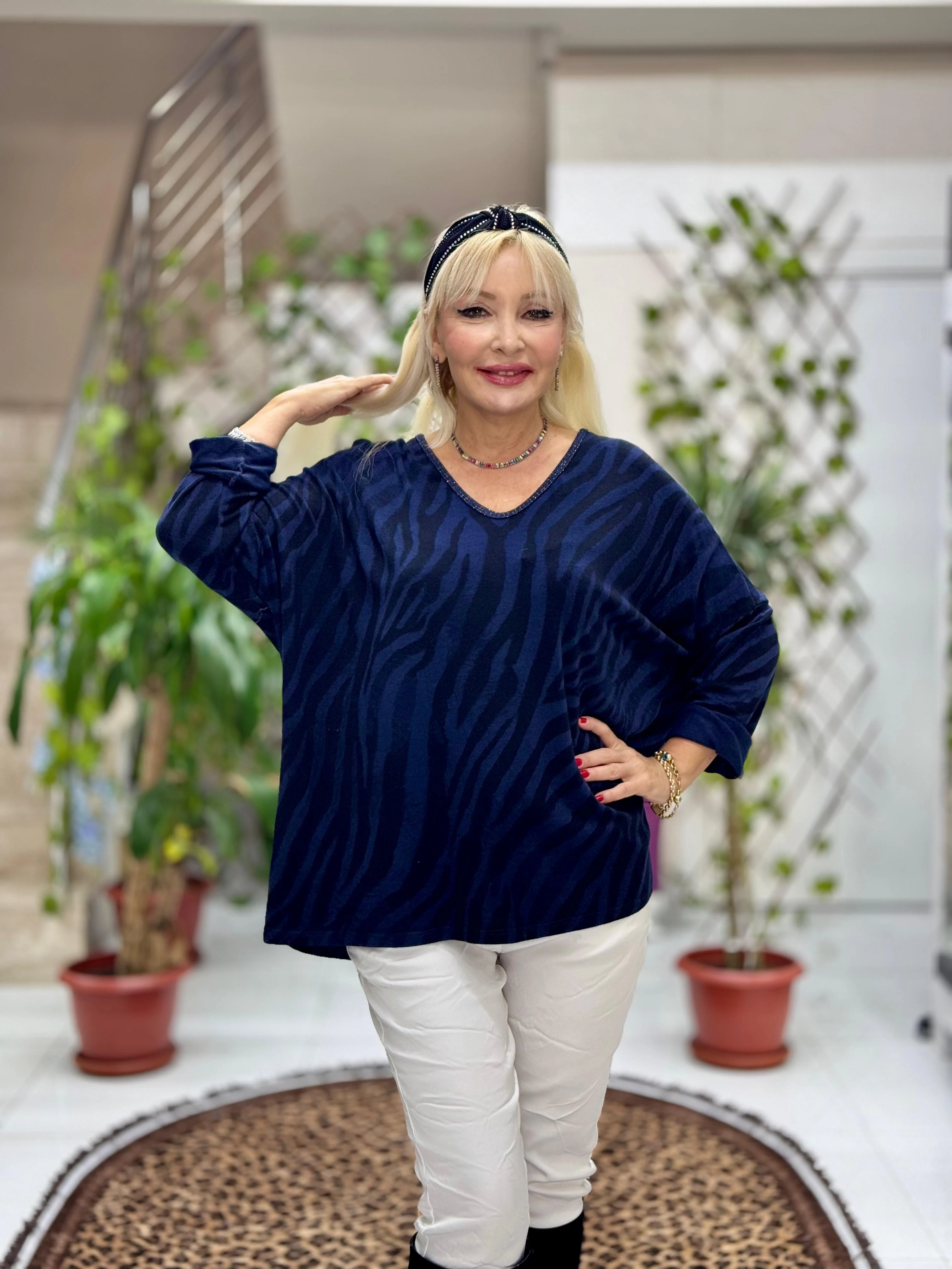 YG13003 Zebra Desen V Yaka Simli İtalyan Triko Bluz Lacivert