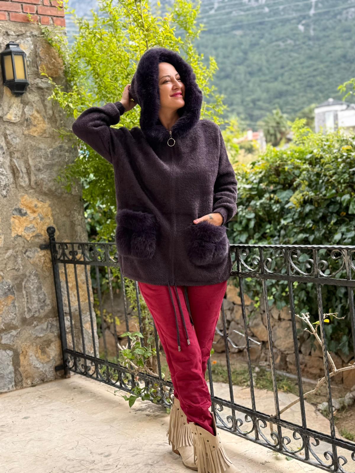 N33035 Abrigo Angora Con Capucha Y Bolsillos Crema