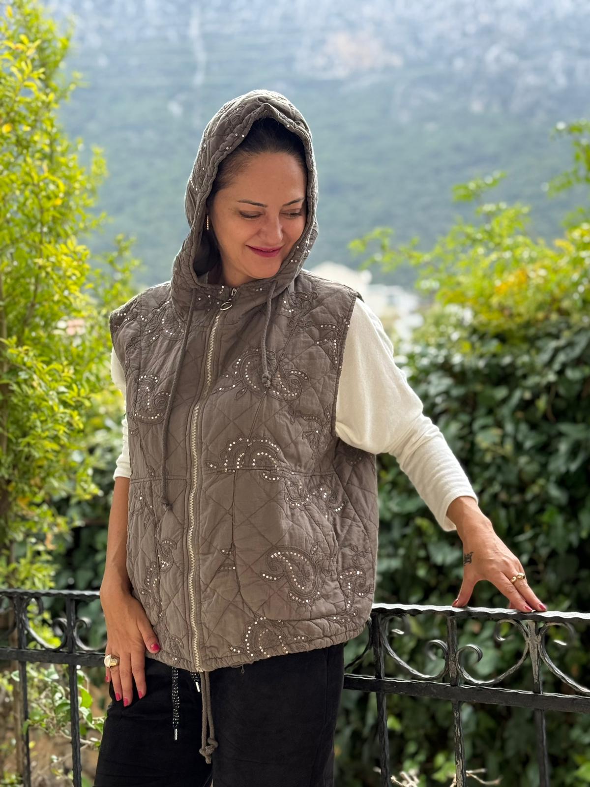 NC65588 Şal Desen Pullu Kapitone İtalyan Yelek Vizon