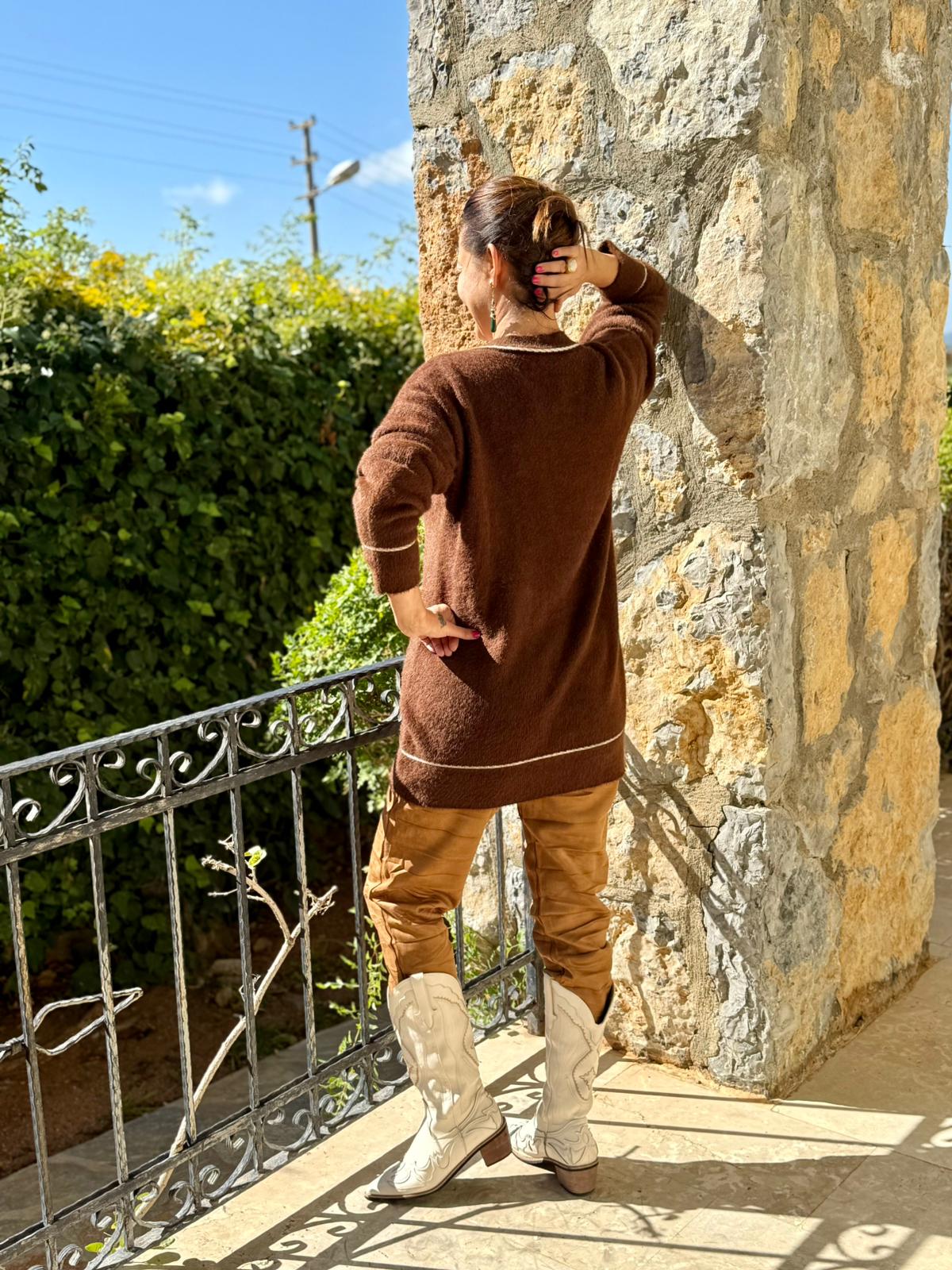 NC1067 Düğmeli İşlemeli Yün Hırka Kahverengi