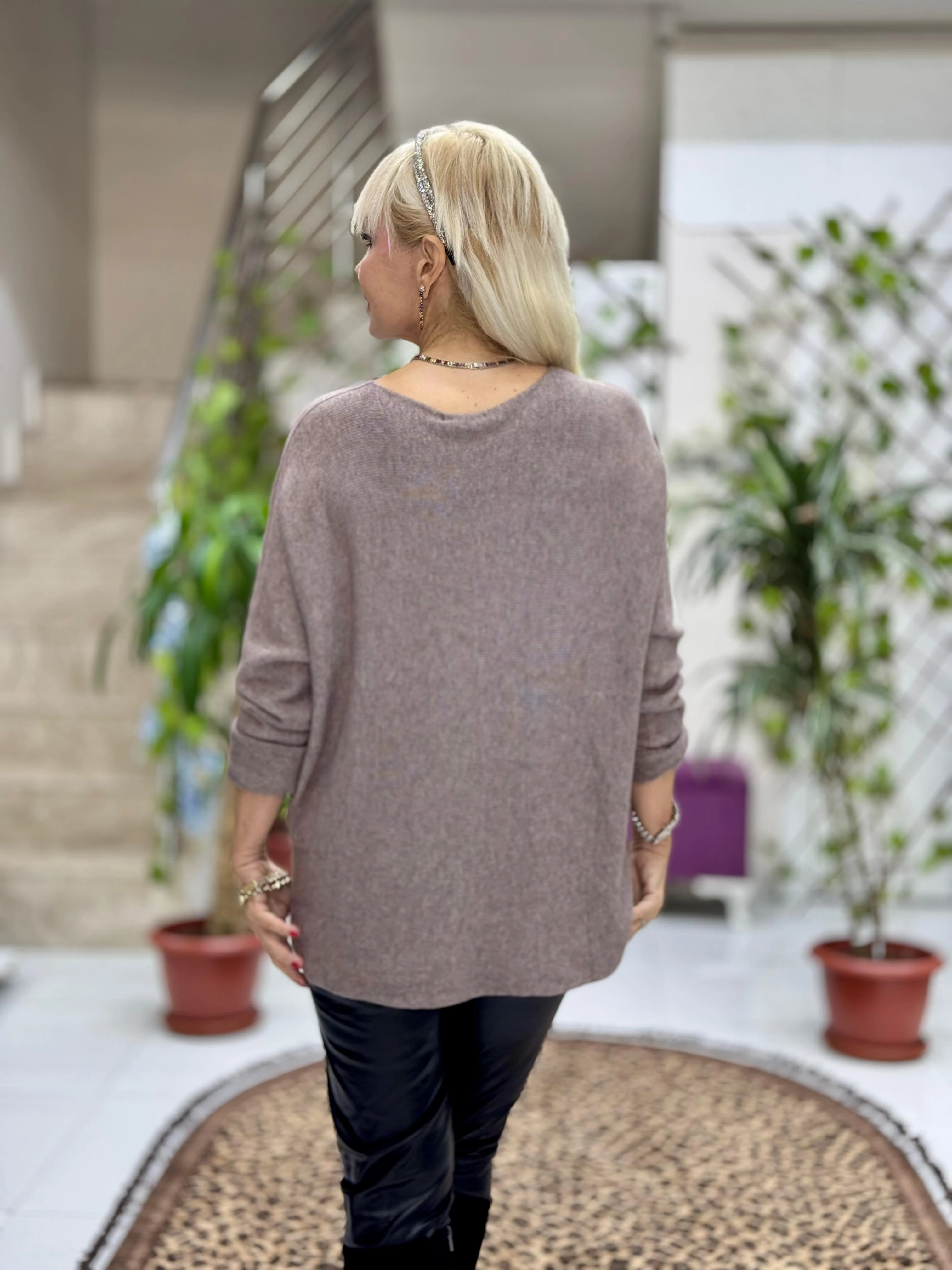 YG8021 Ağaç Desenli Taşlı İtalyan Triko Bluz Vizon