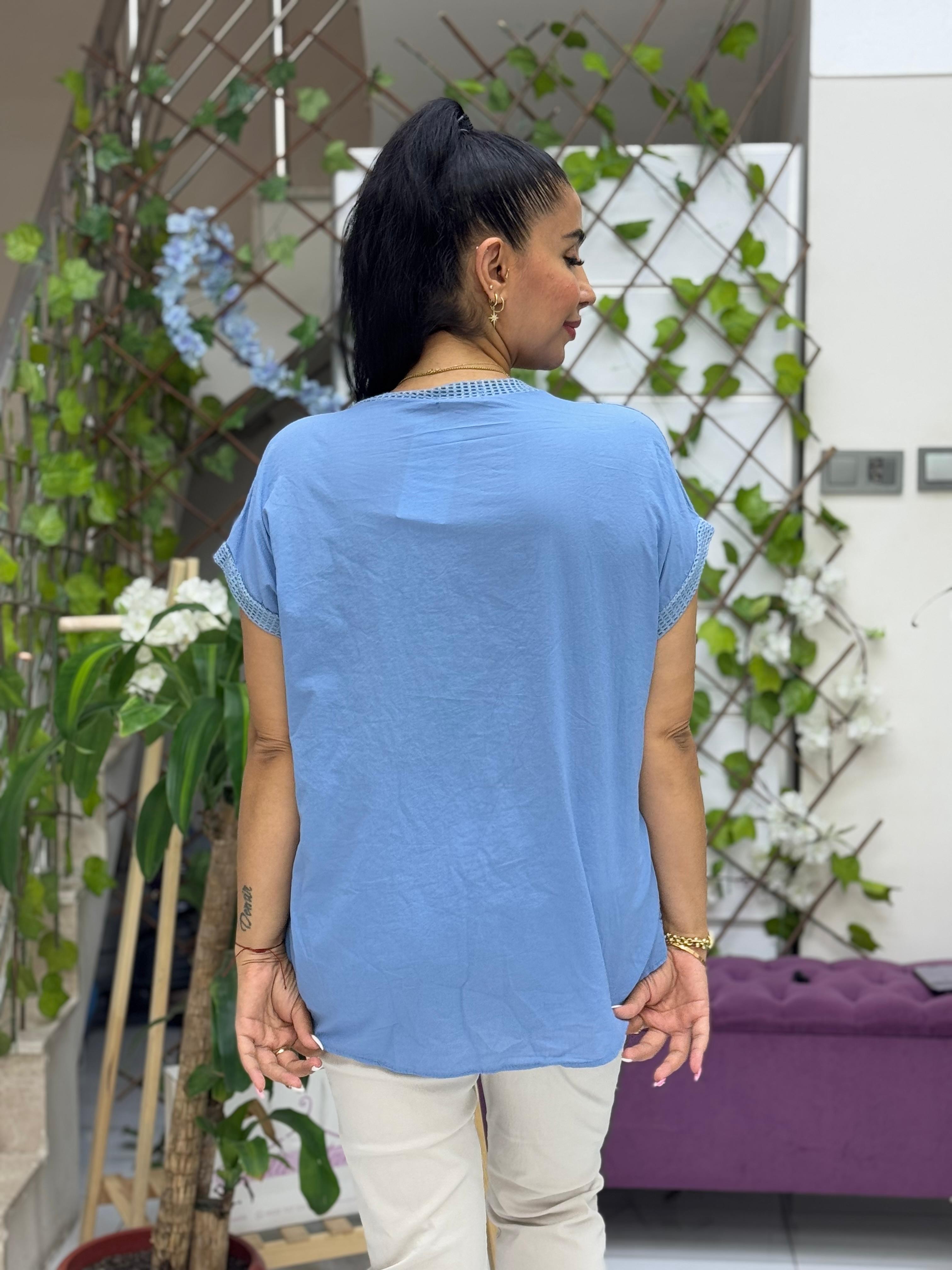 NC25043 İtalyan Nakışlı Cepli Coton Bluz Mavi