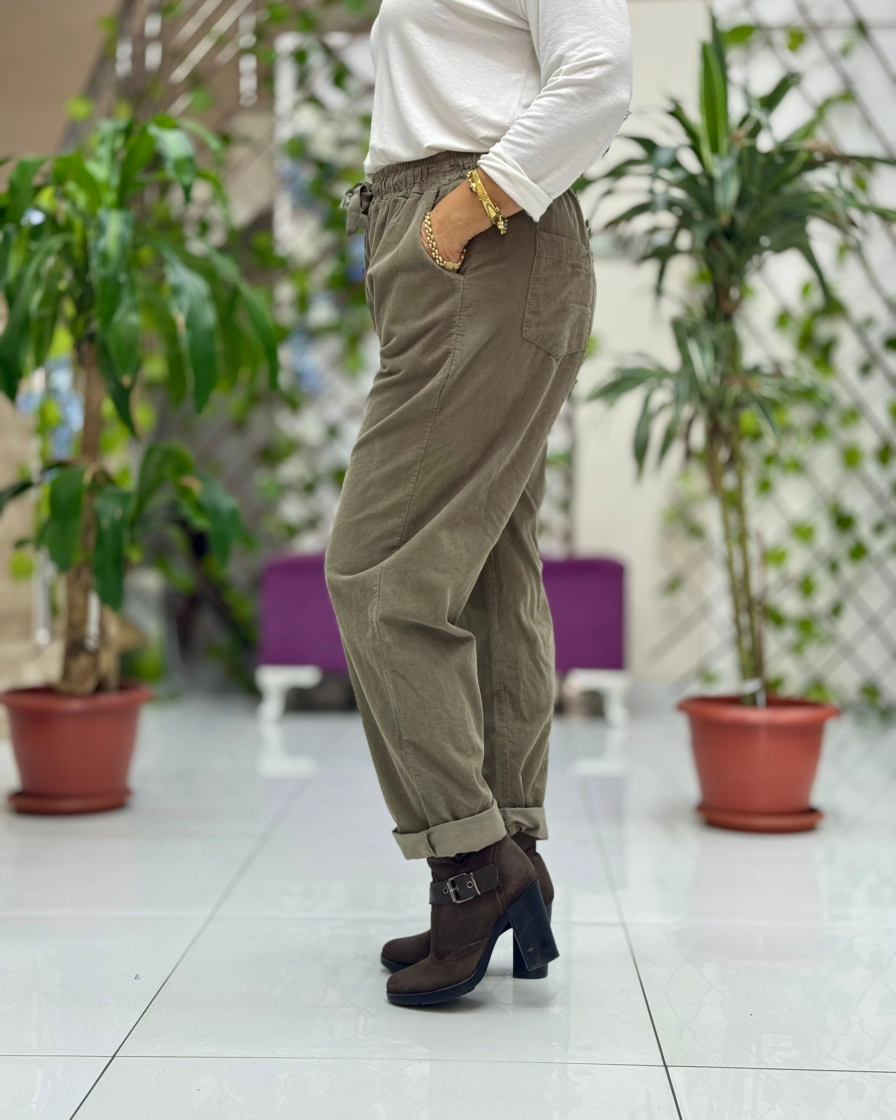 YG3005 Beli Bağcıklı İtalyan Kadife Pantolon Haki