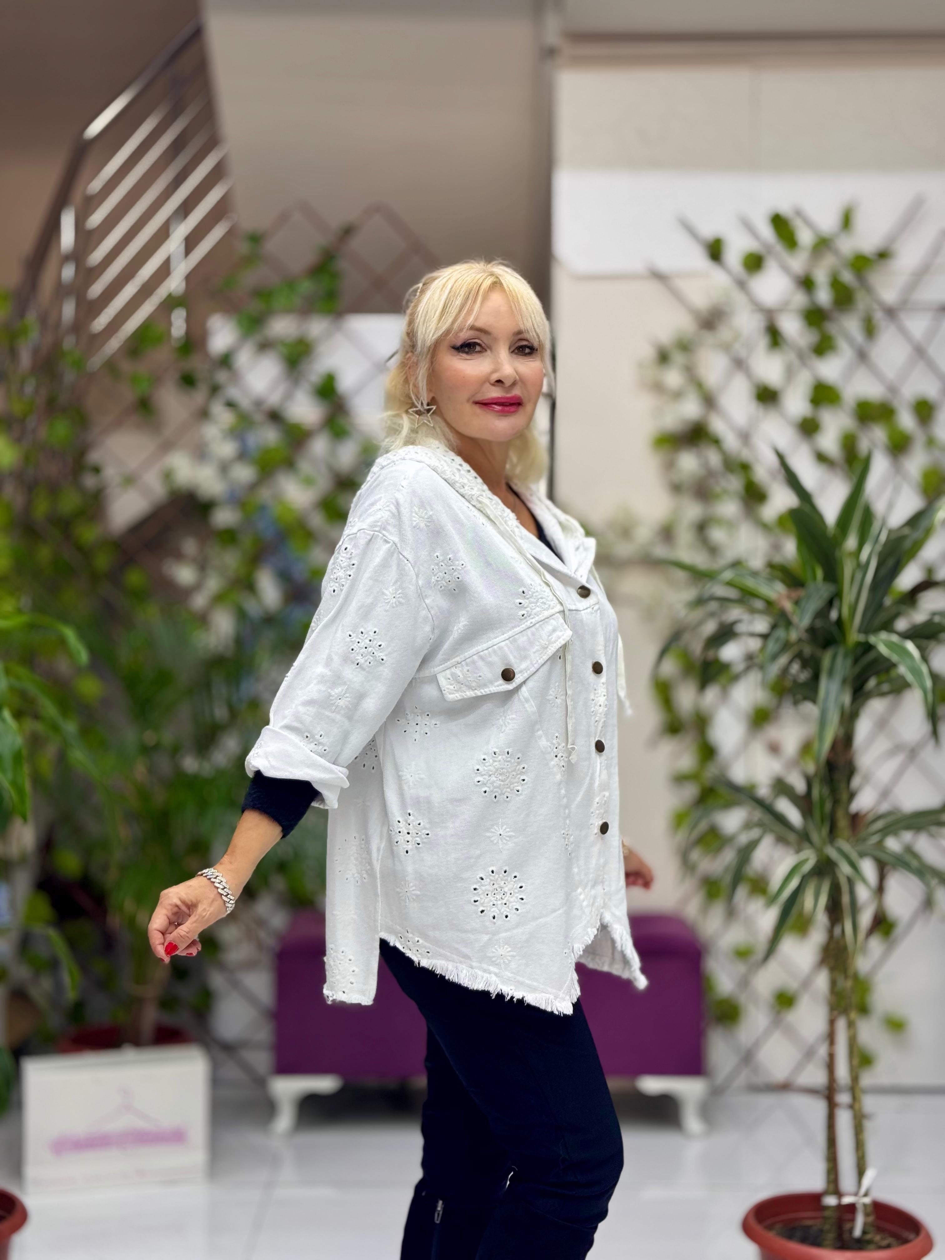 YG25068 Kapişonlu Güpürlü Düğmeli İtalyan Kot Ceket Beyaz