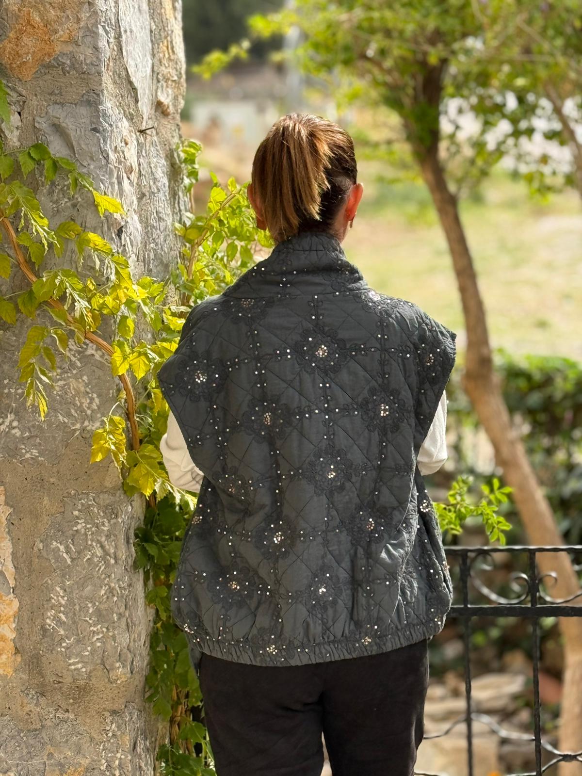 NC61582 Pul Payetli Balıkçı Yaka İtalyan Kapitone Yelek Füme