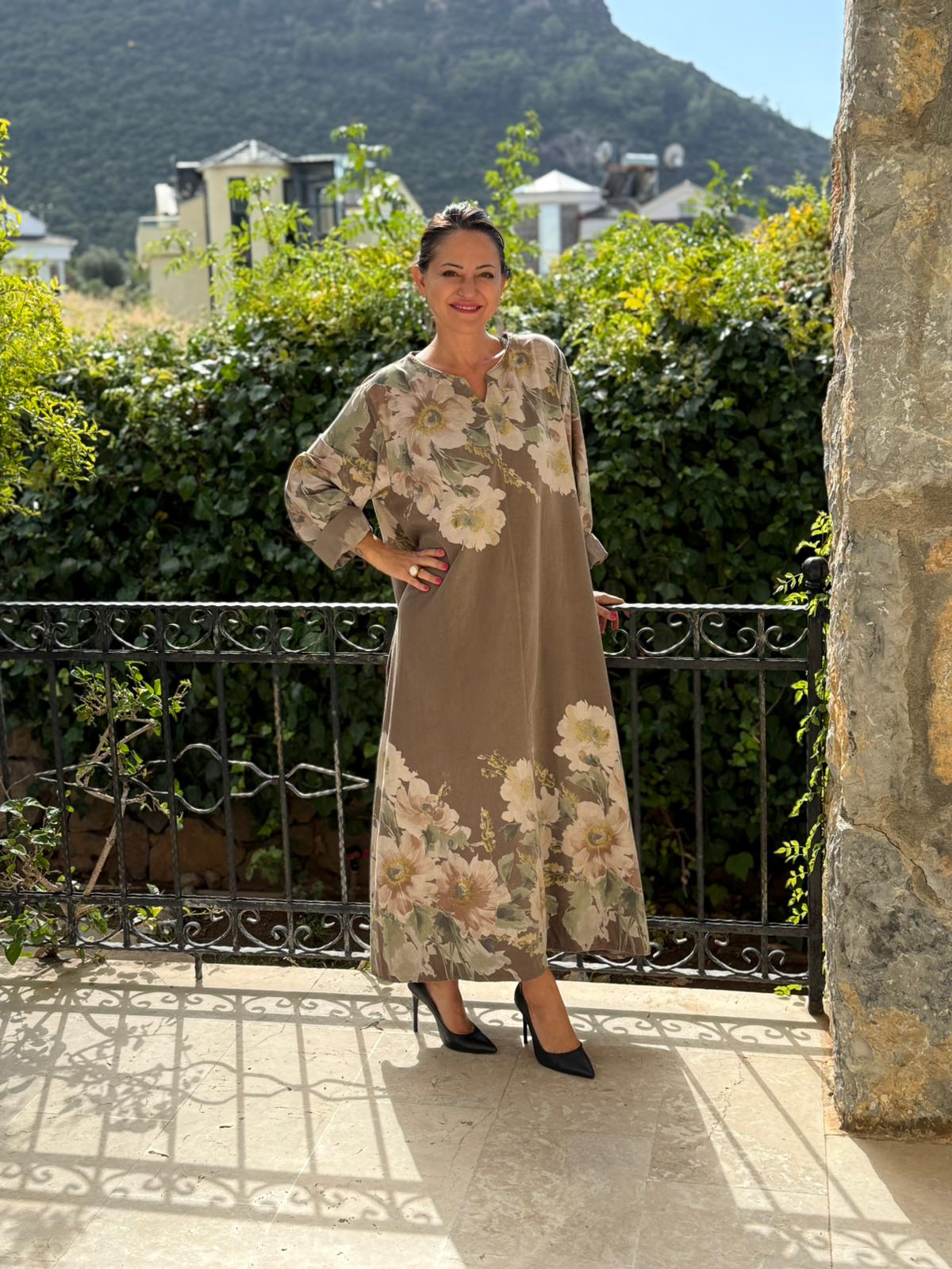 YG10392 Çiçek Desen İtalyan Kadife Elbise Vizon 