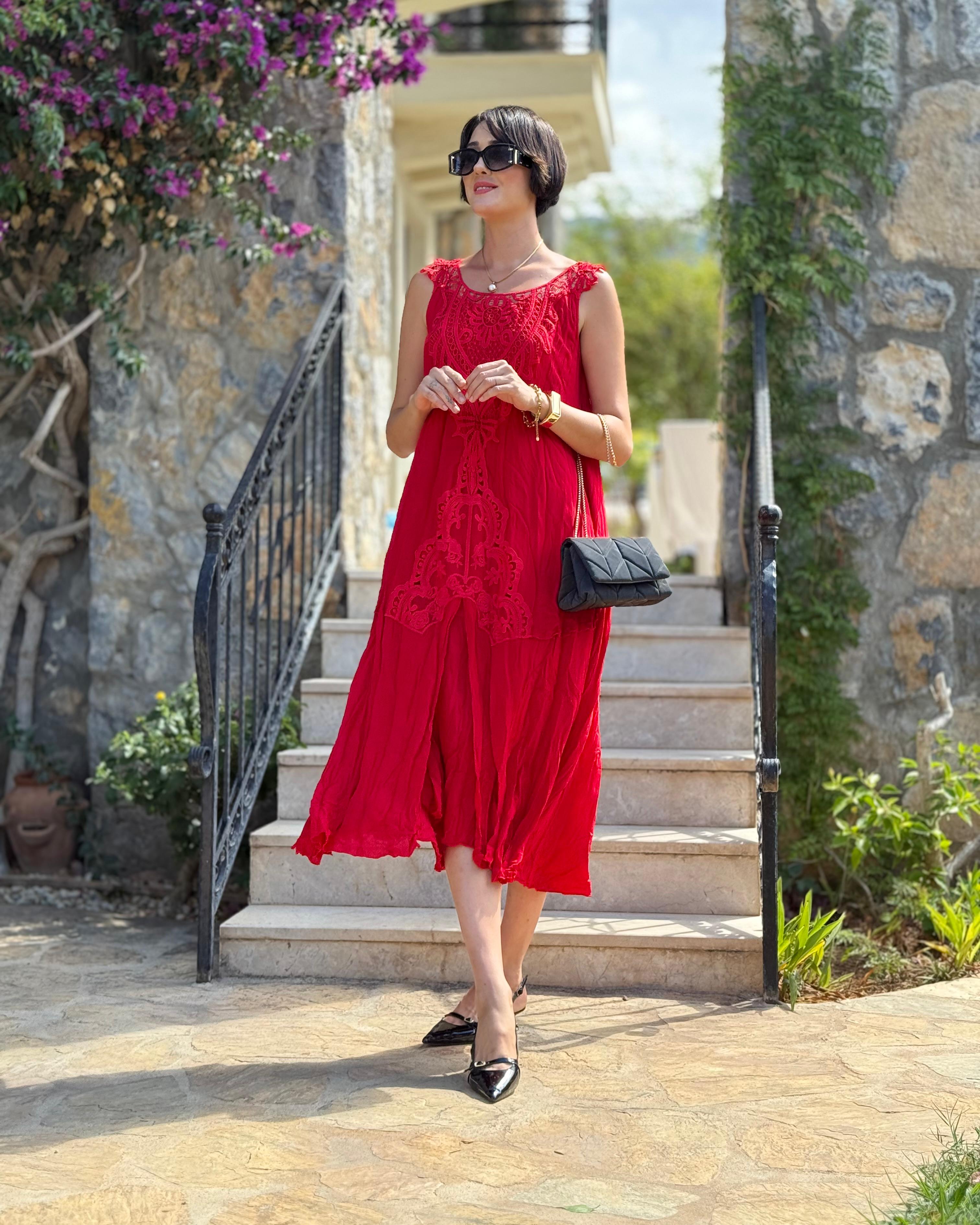 M1046 Vestido Voile Sin Mangas Rojo