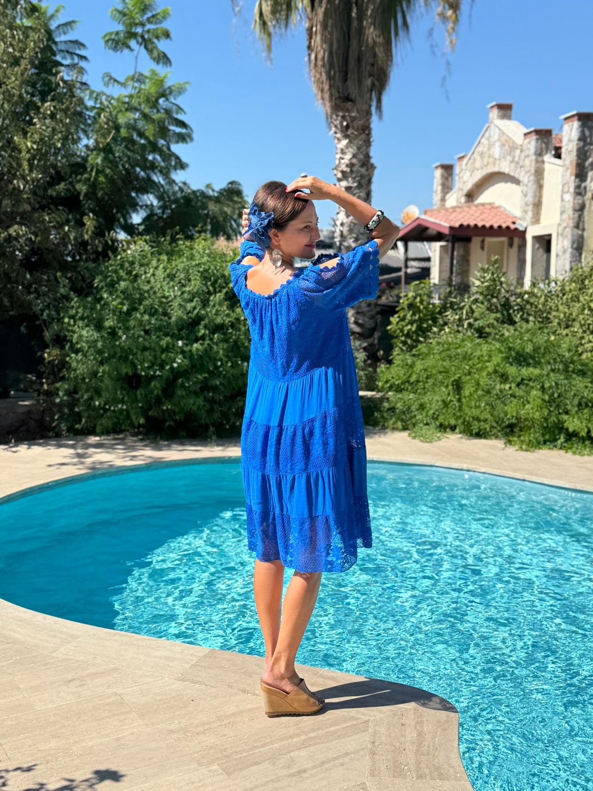 NC10453 İtalyan Yarım Kol Omuz Pencereli Dantelli Coton Elbise Saks