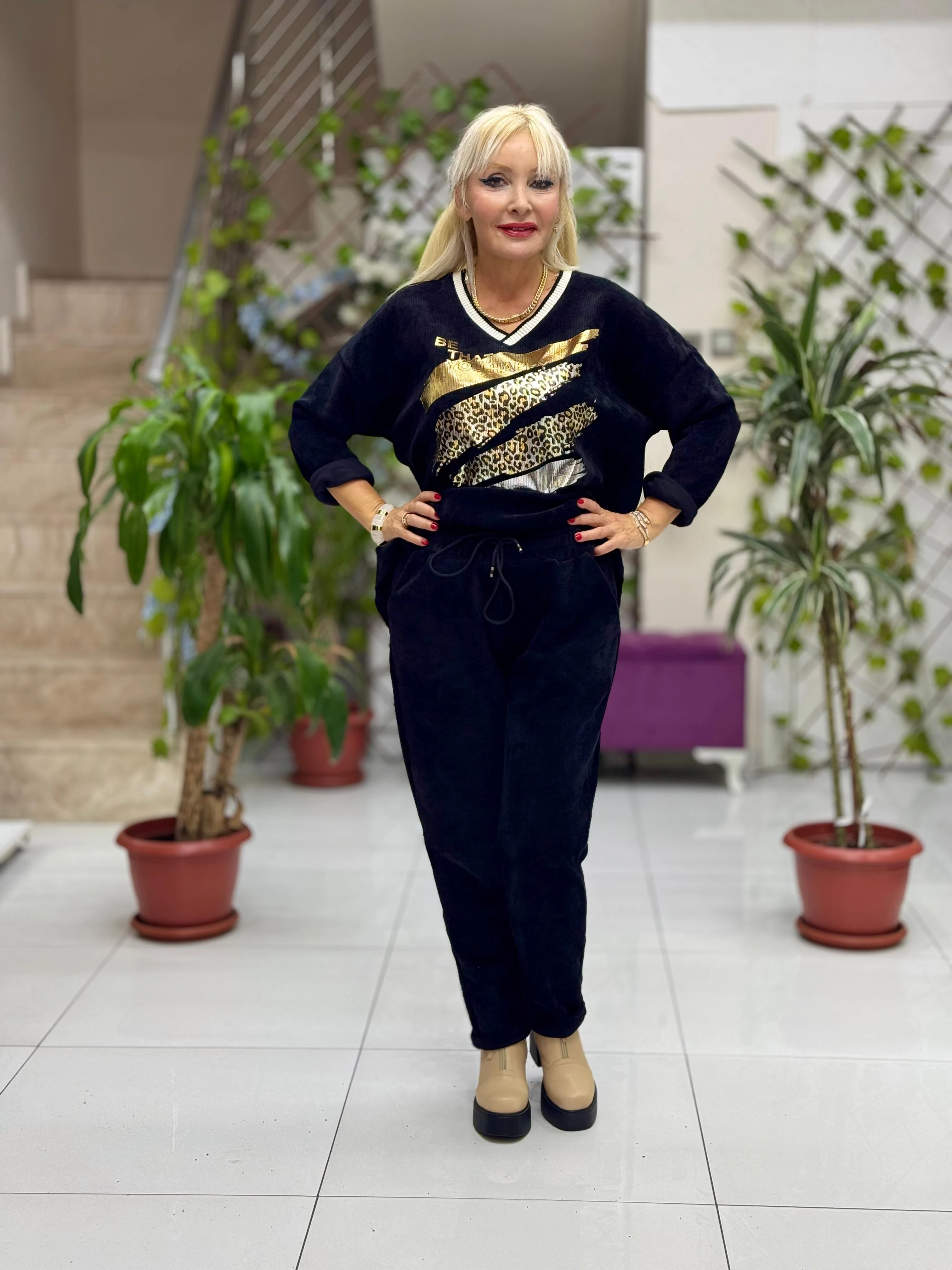 NC24155 Leopar Baskılı İtalyan Kadife Takım Siyah