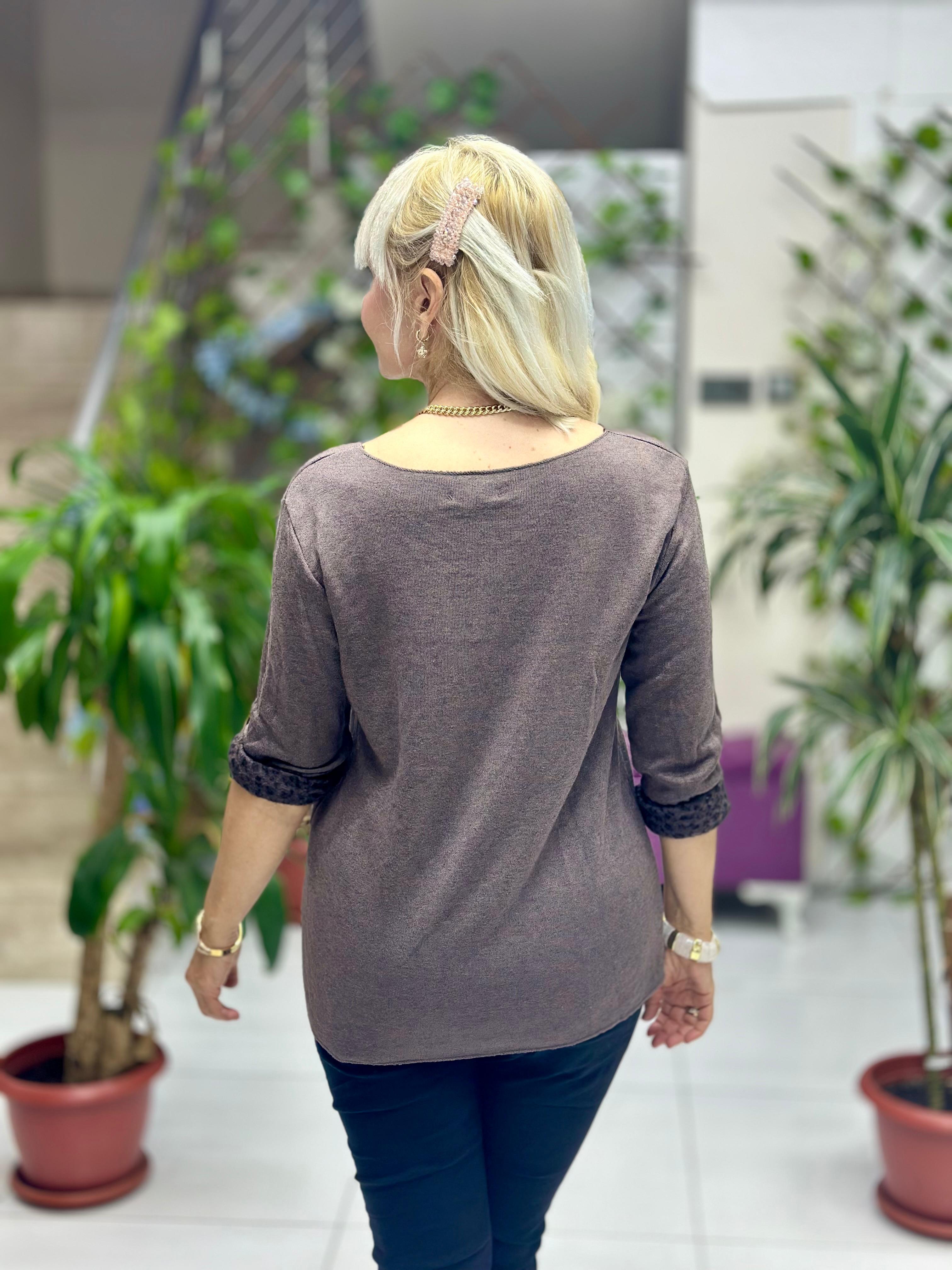 NC1202 İçi Leoparlı Yuvarlak Yaka Triko Küçük Kalıp Bluz Kahverengi