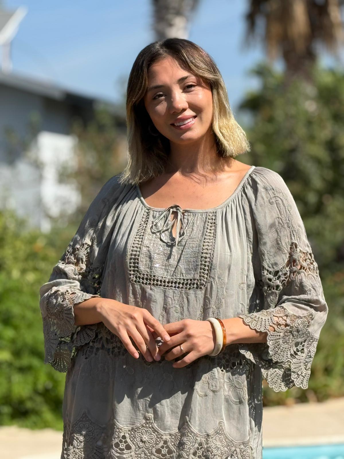 NC20428 İtalyan Klasik İpek Bluz Vizon