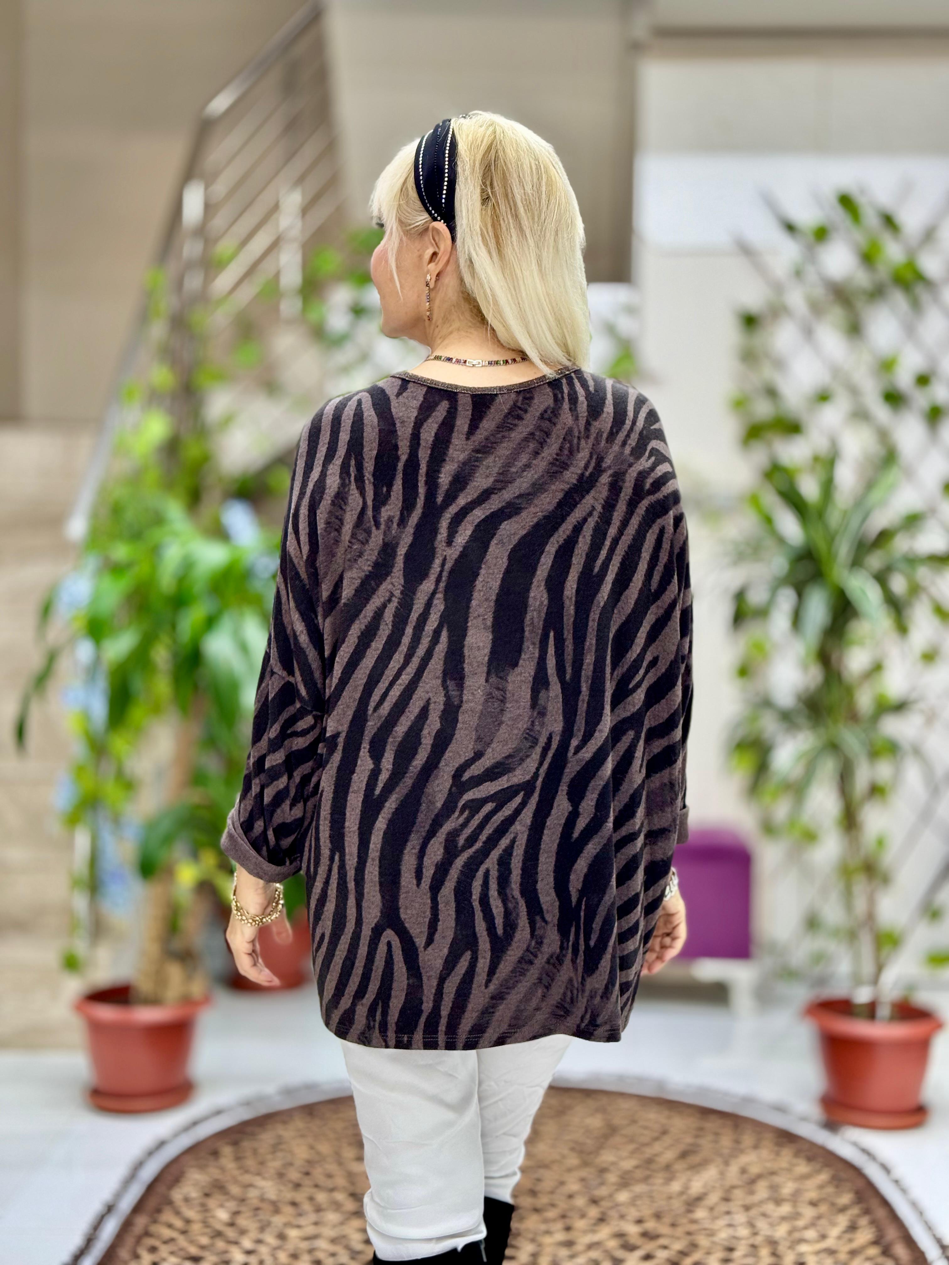 YG13003 Zebra Desen V Yaka Simli İtalyan Triko Bluz Kahverengi