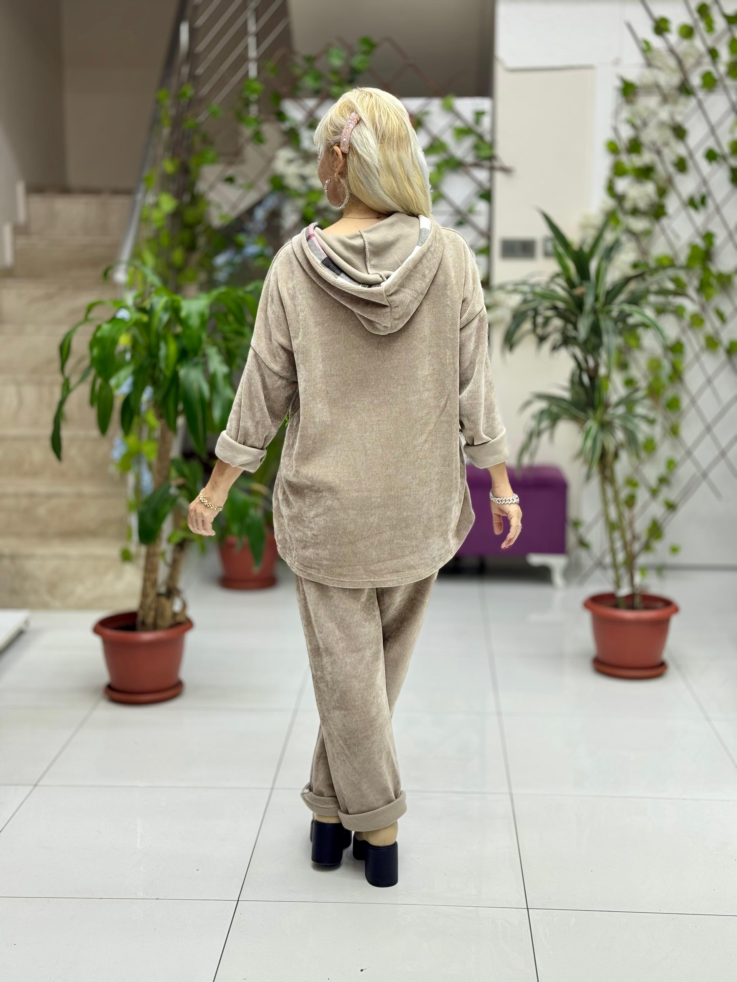 NC15502 Ekose Desenli Kapişonlu İtalyan Kadife Takım Vizon