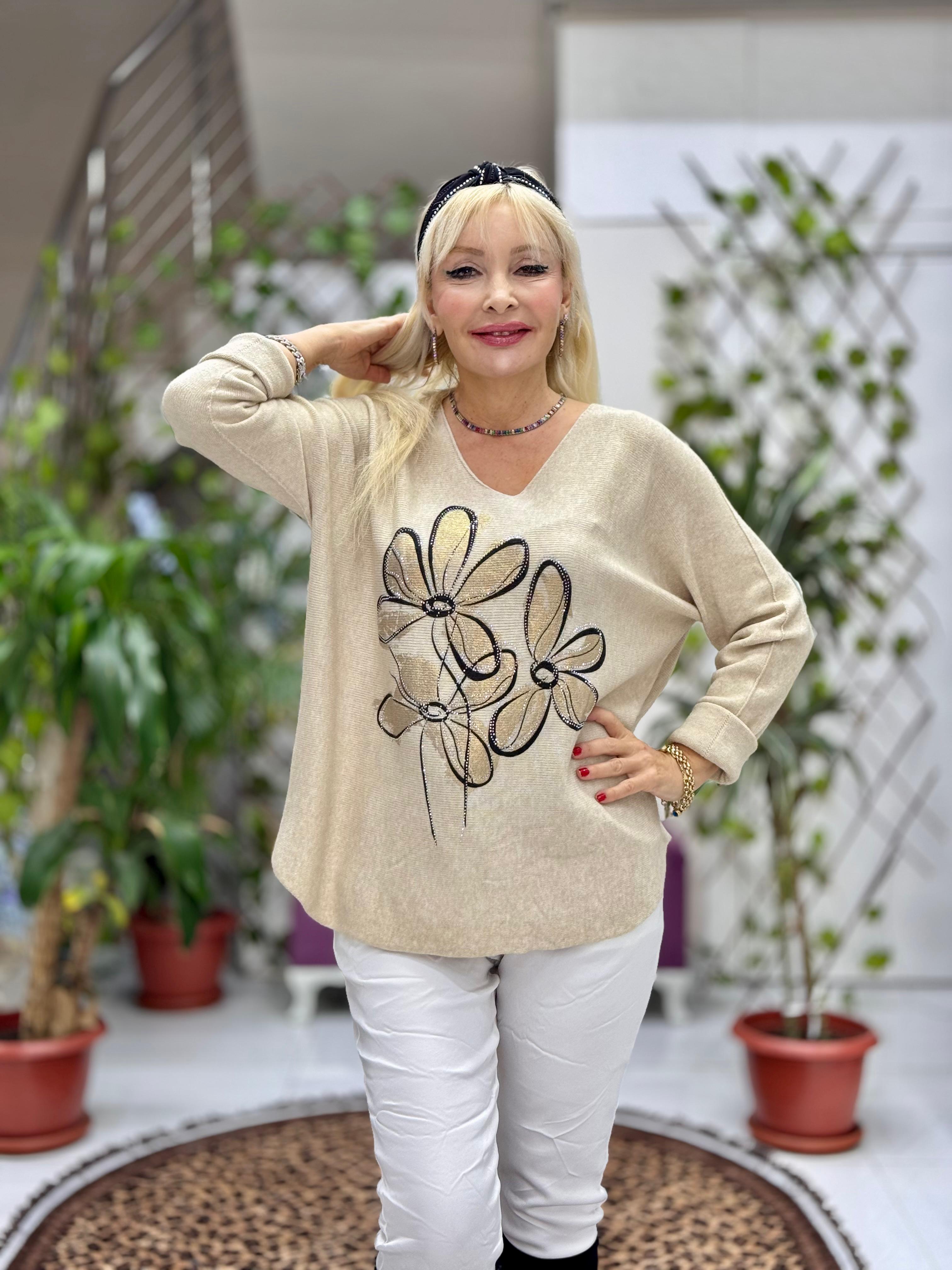 YG8022 Çiçek Desenli Taşlı İtalyan Triko Bluz Krem