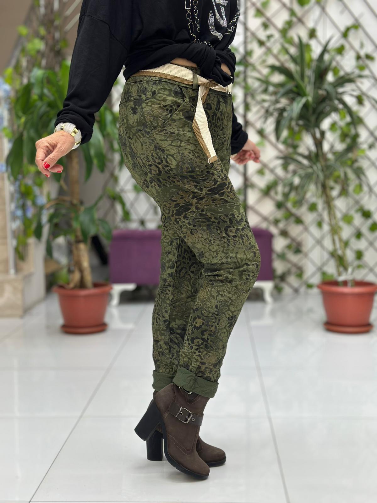 NC21980 italyan Likralı Çiçek ve Leopar desenli Pantolon Yeşil