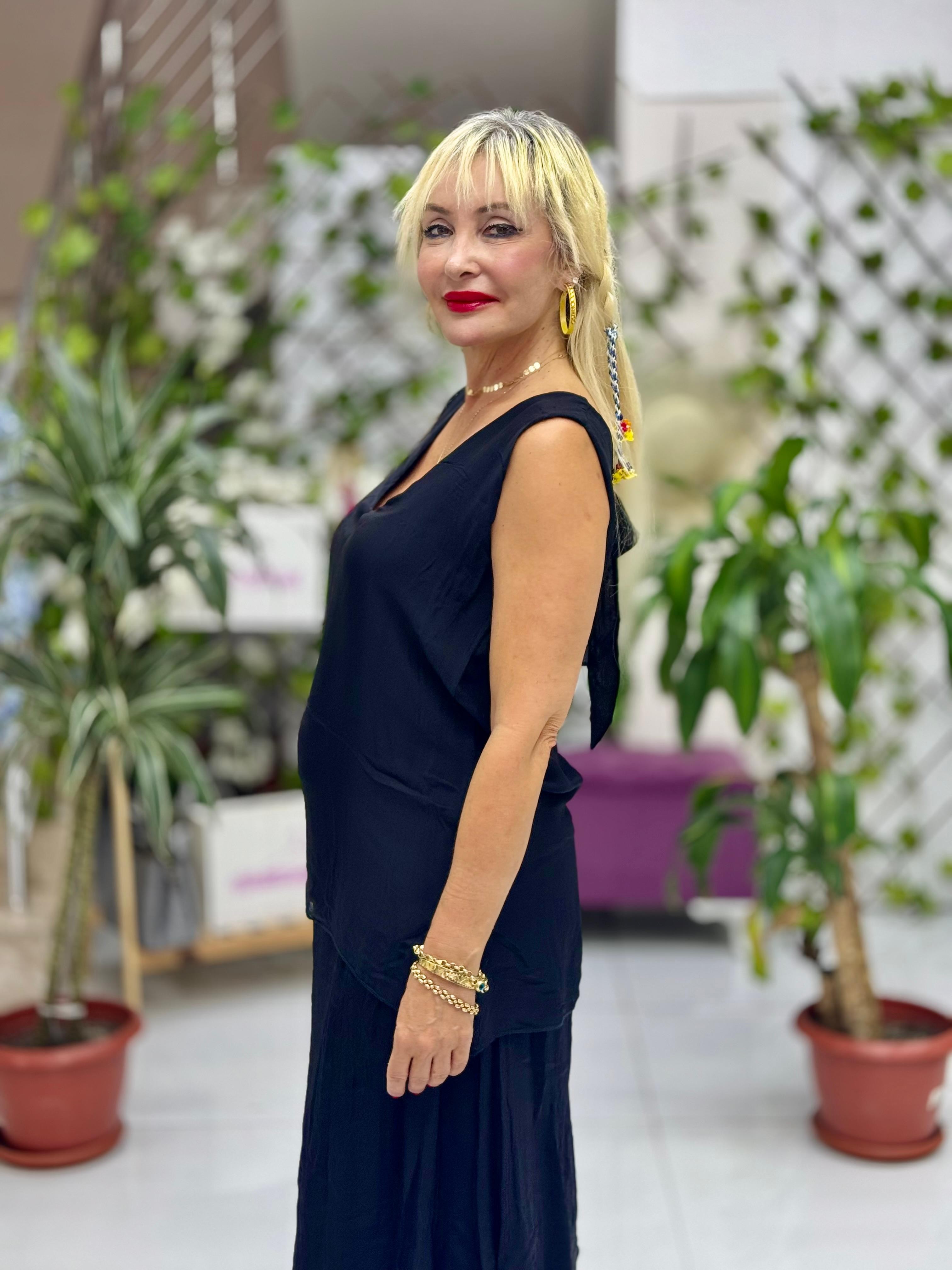 LS79772 İtalyan Kolsuz Sırt Bağlamalı İpek Bluz Siyah