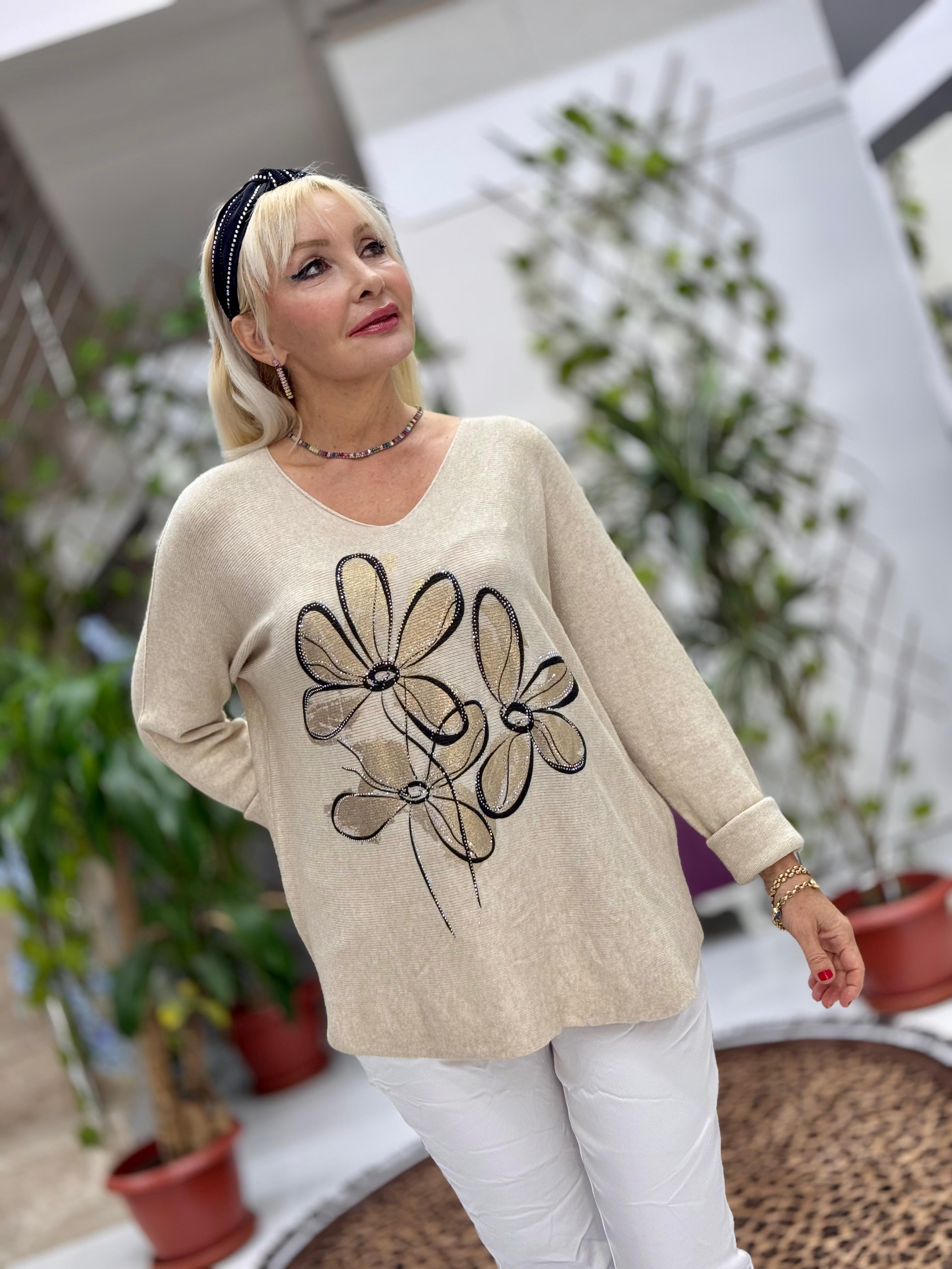 YG8022 Çiçek Desenli Taşlı İtalyan Triko Bluz Krem